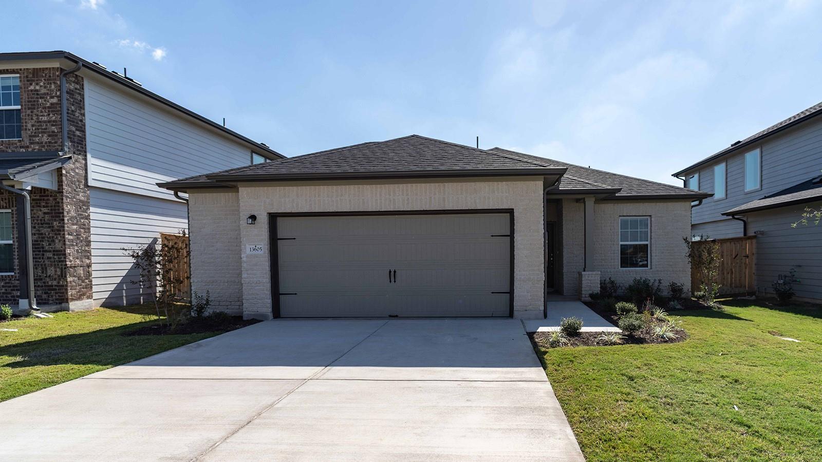 13605  Endless Narrow Ln in Elgin