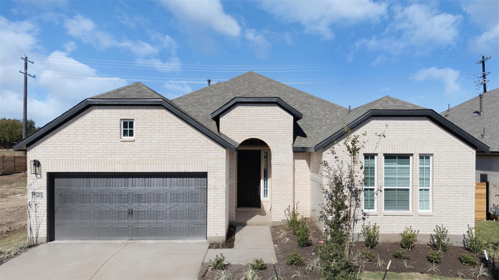 328  Ridgewell Loop in Georgetown