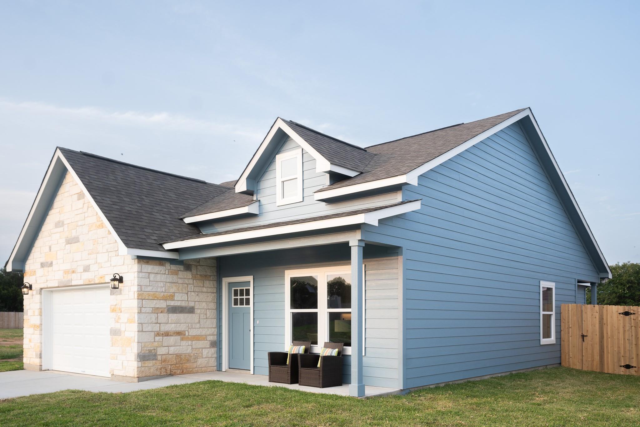 306  String Prairie Way in Smithville