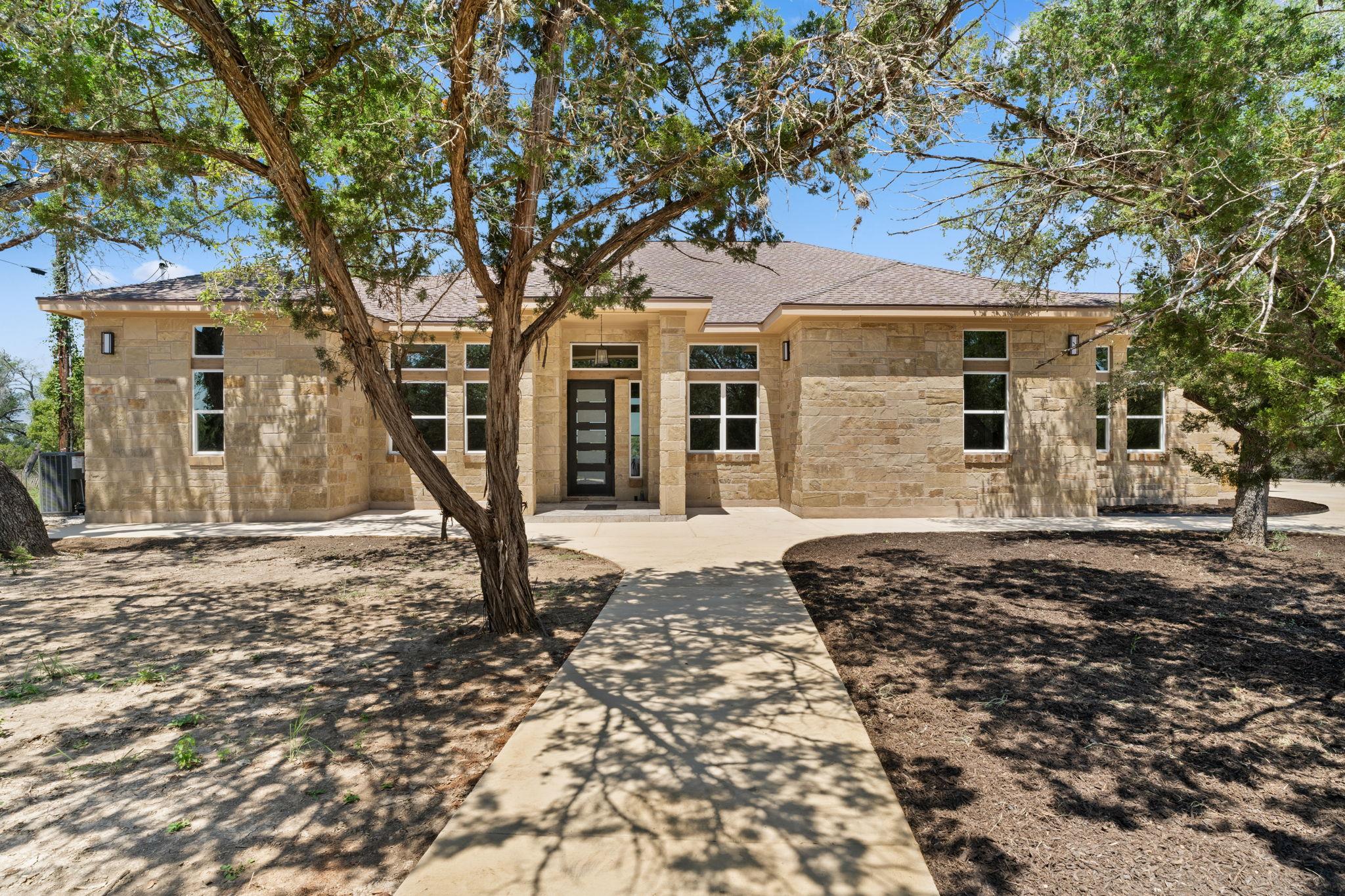 1424  Cattail Dr in Canyon Lake