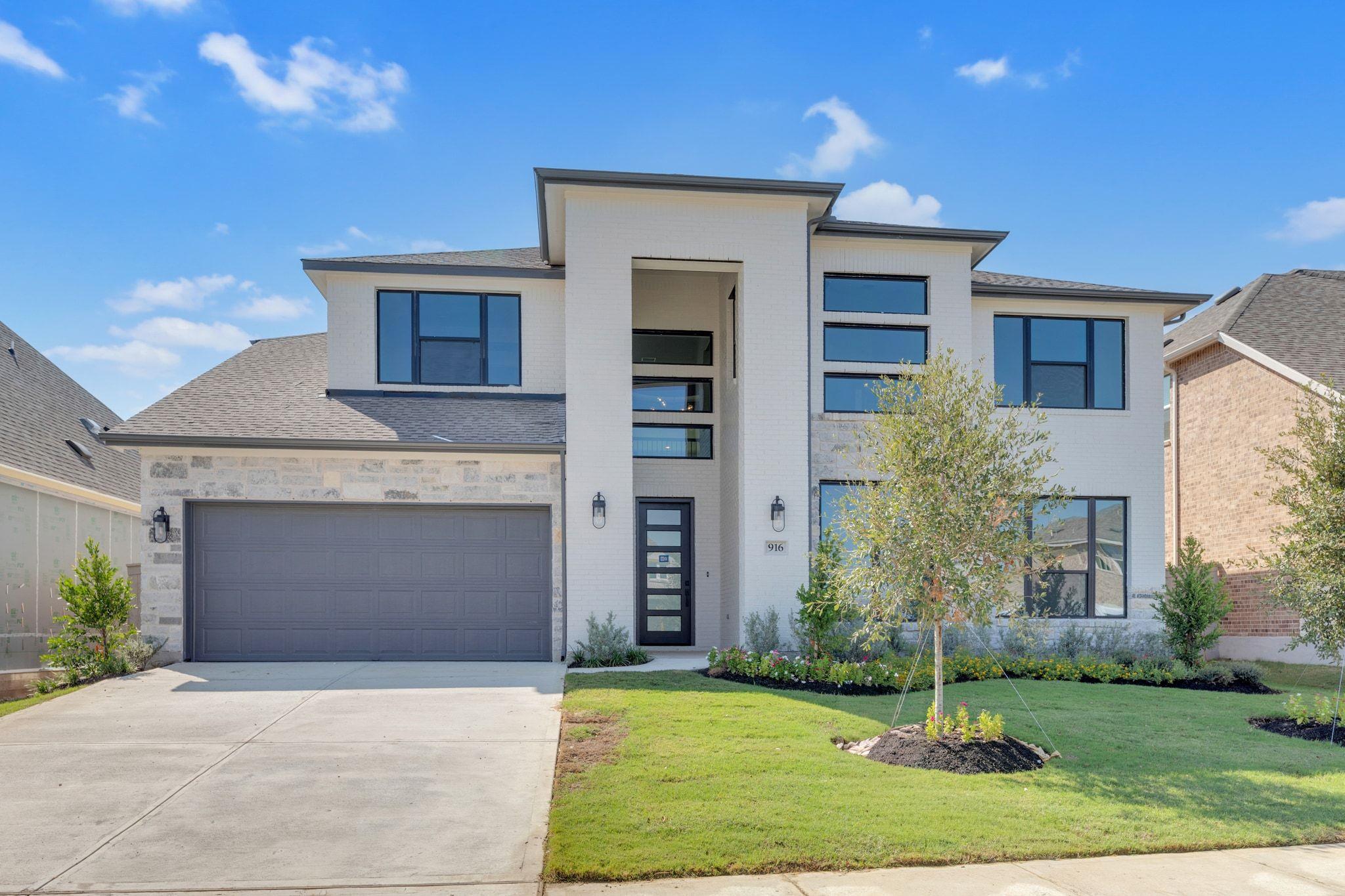 916  Rock Daisy Trl in Hutto