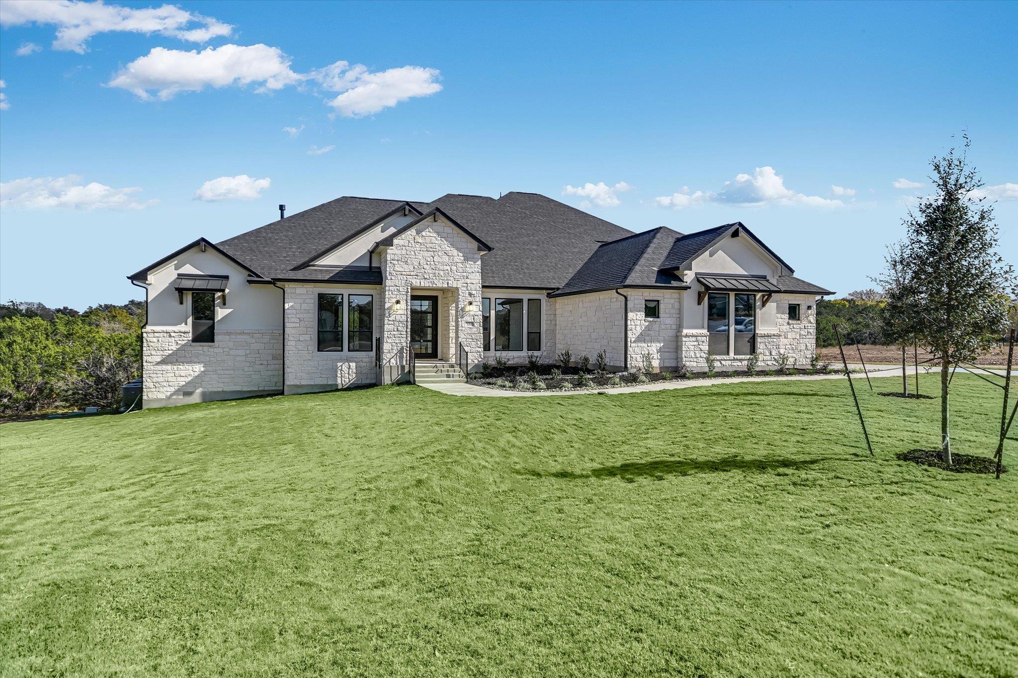 520  Wonderstruck None in Liberty Hill