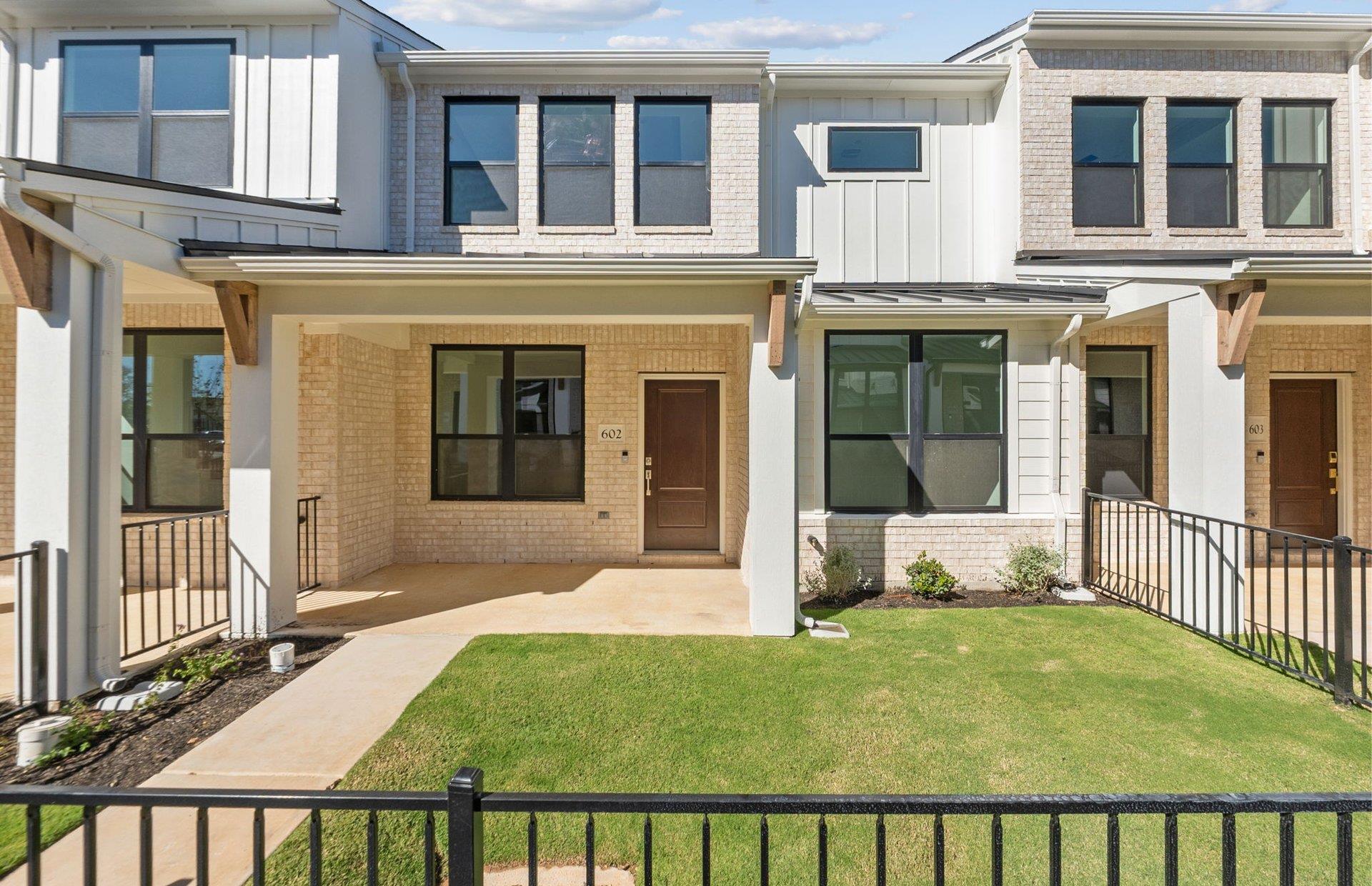 1280 E Main St  #602 in Round Rock