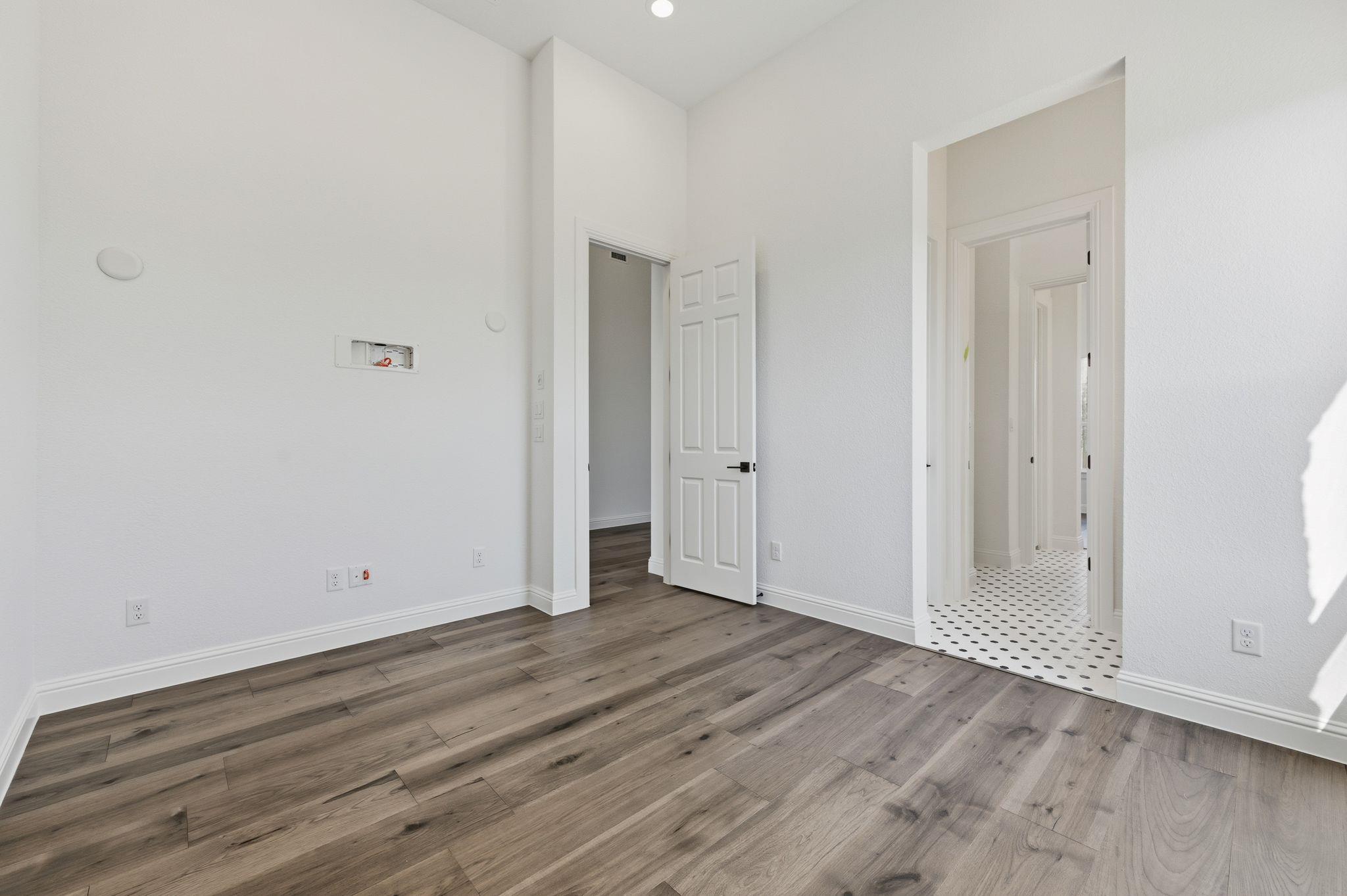 Home photo 19