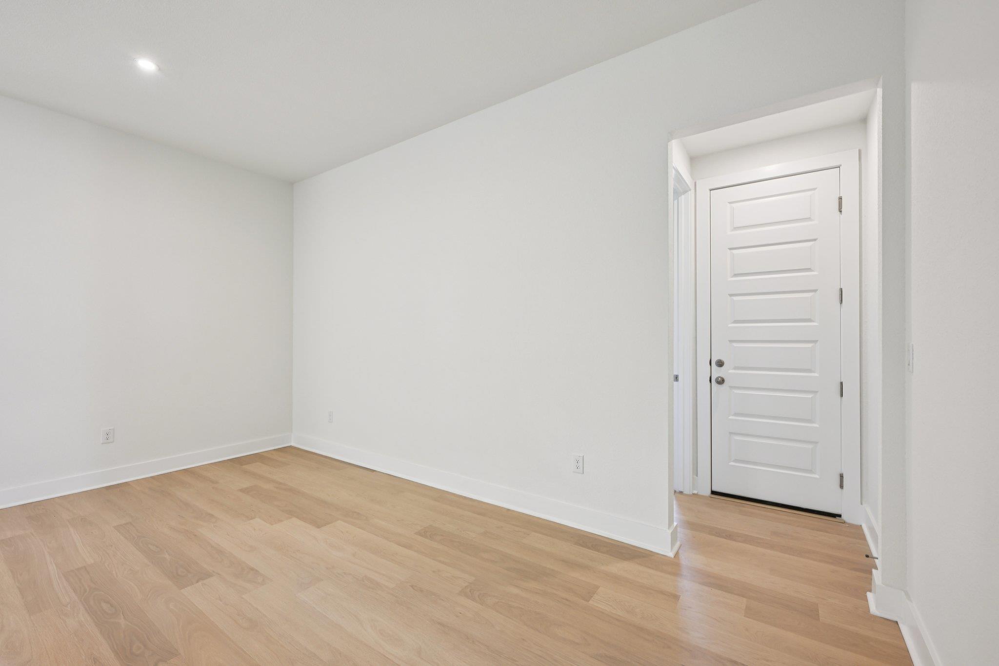 Home photo 19