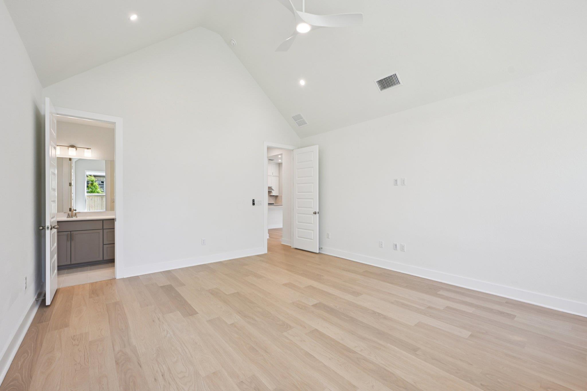 Home photo 20