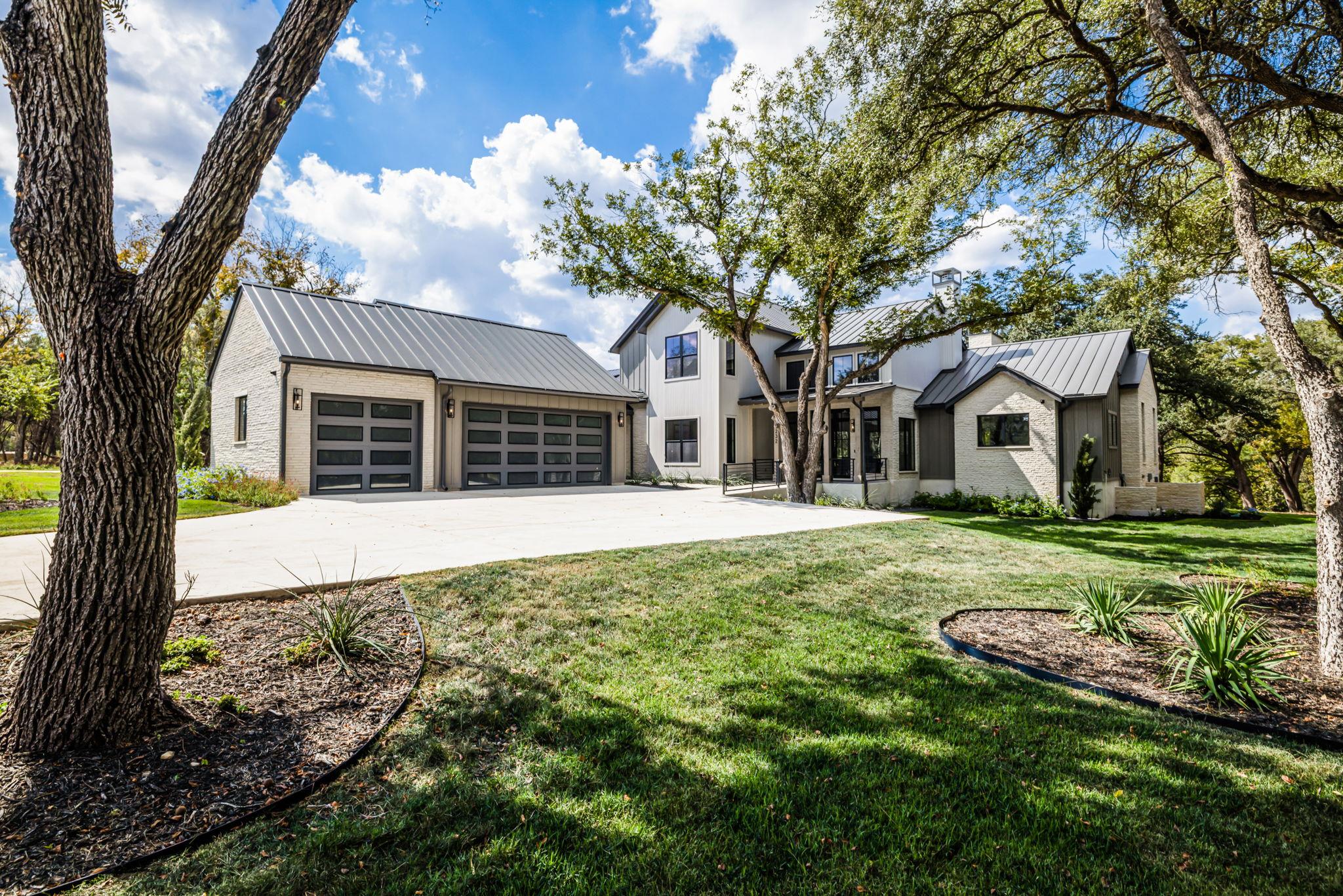 232  Riverfront Dr in New Braunfels