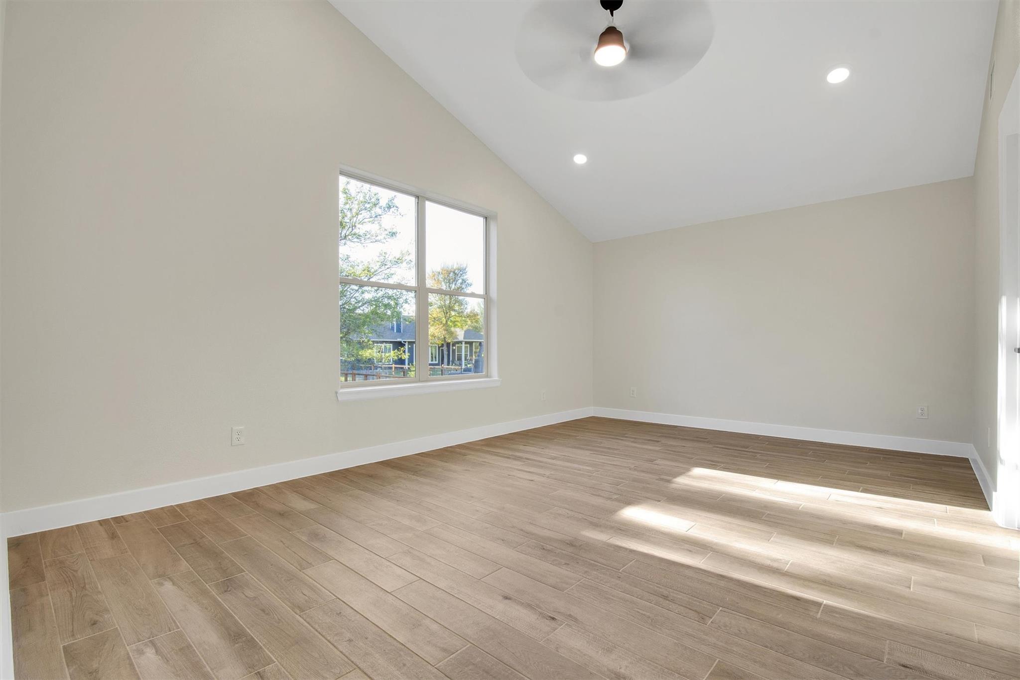 Home photo 19