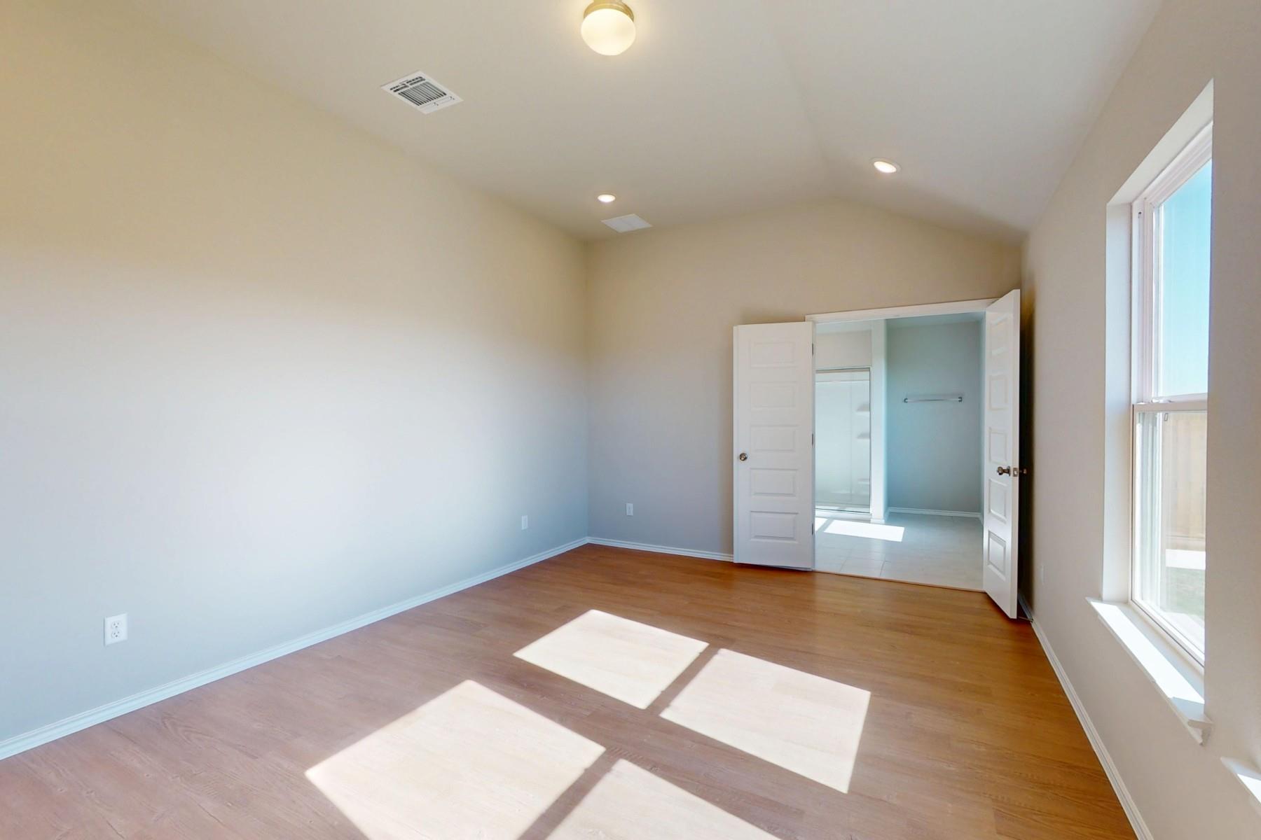 Home photo 18