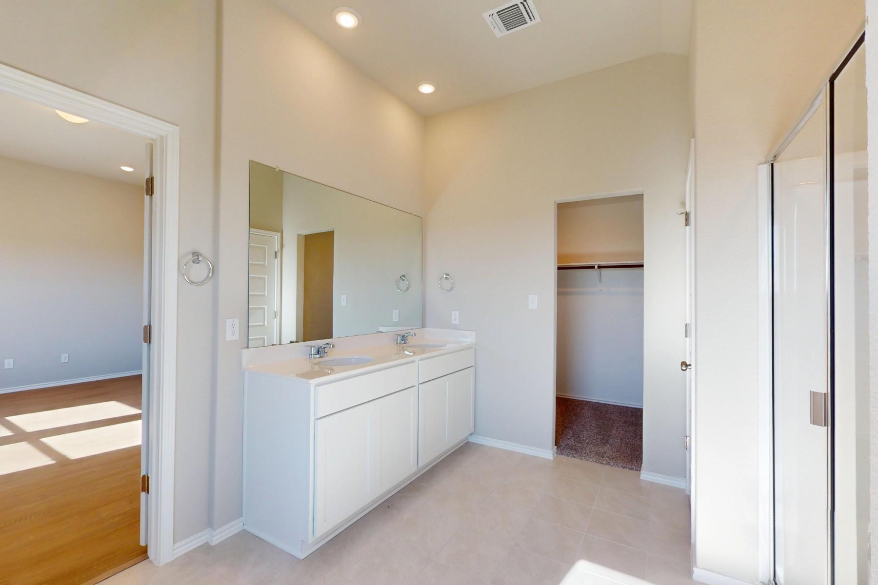 Home photo 19
