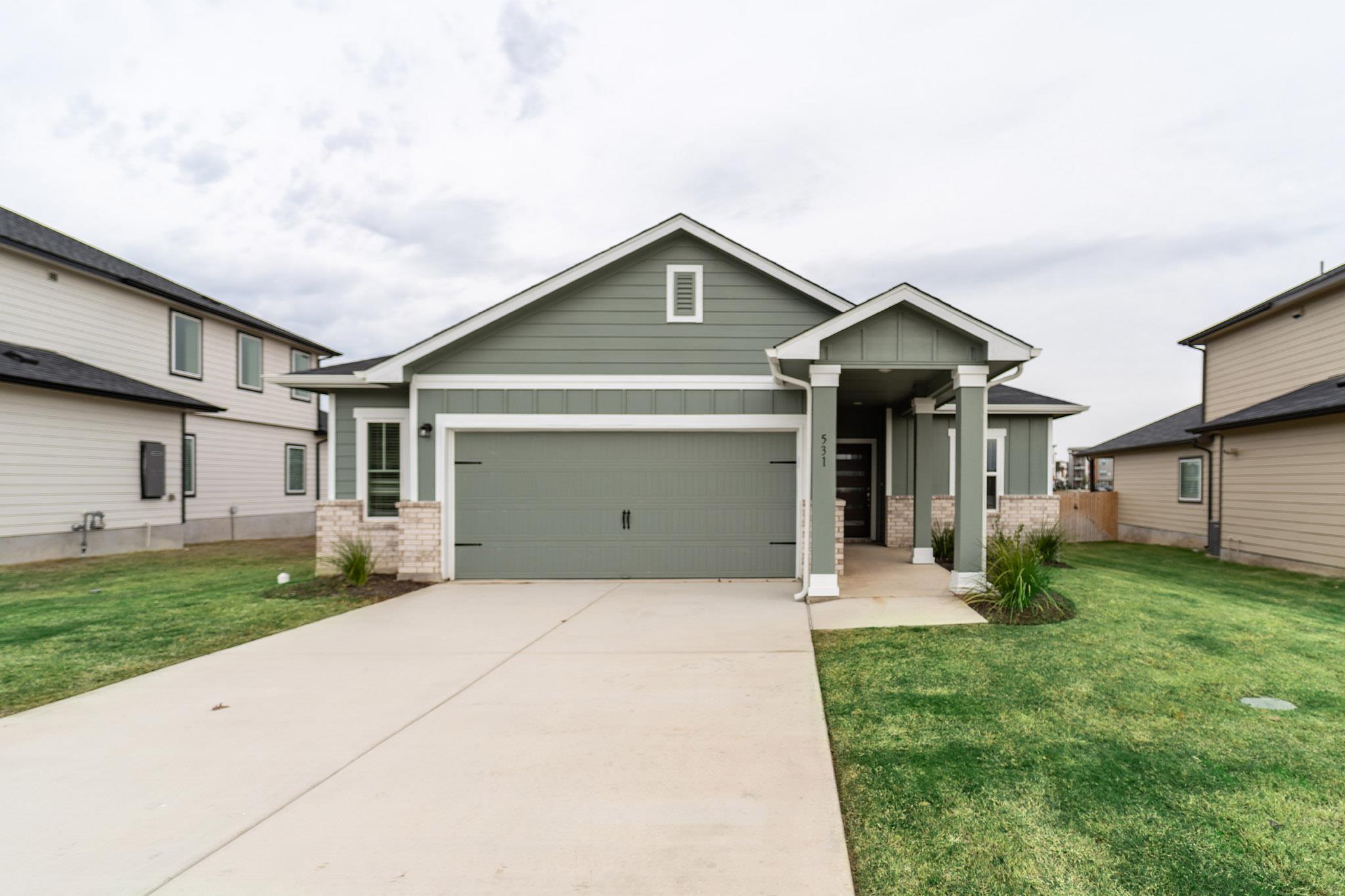 531  Yellowstone Dr in Kyle