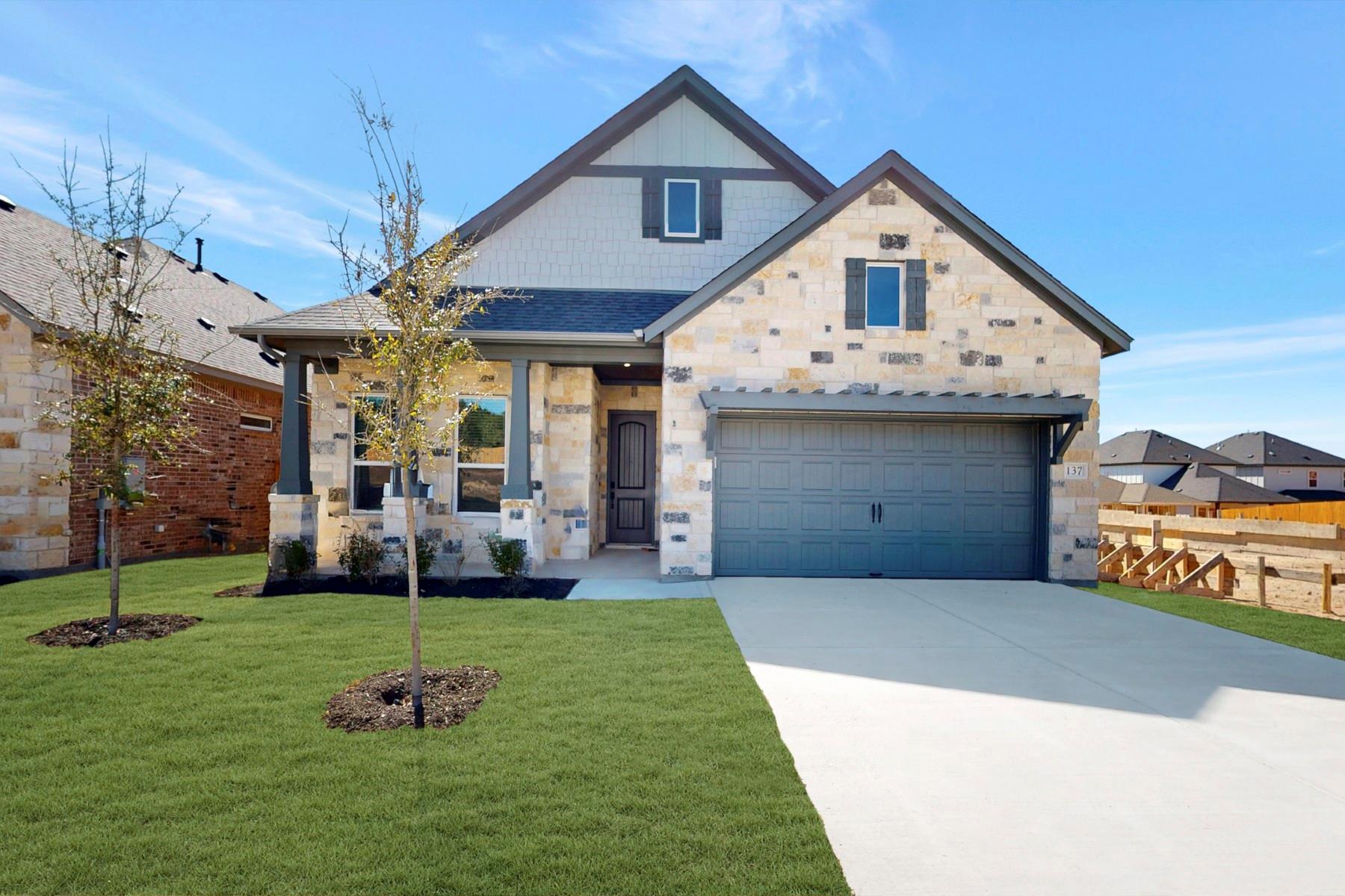 137  Bishop Wood Rd in Dripping Springs