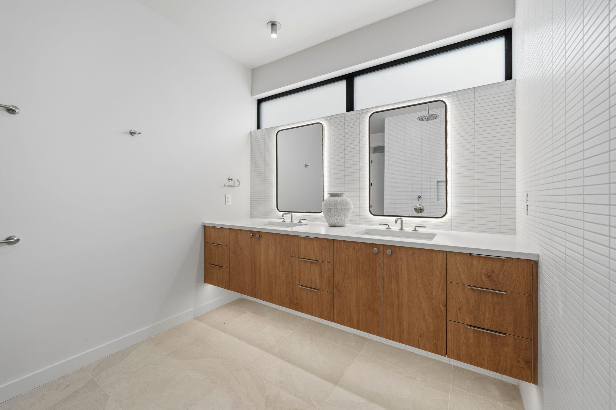 Home photo 19