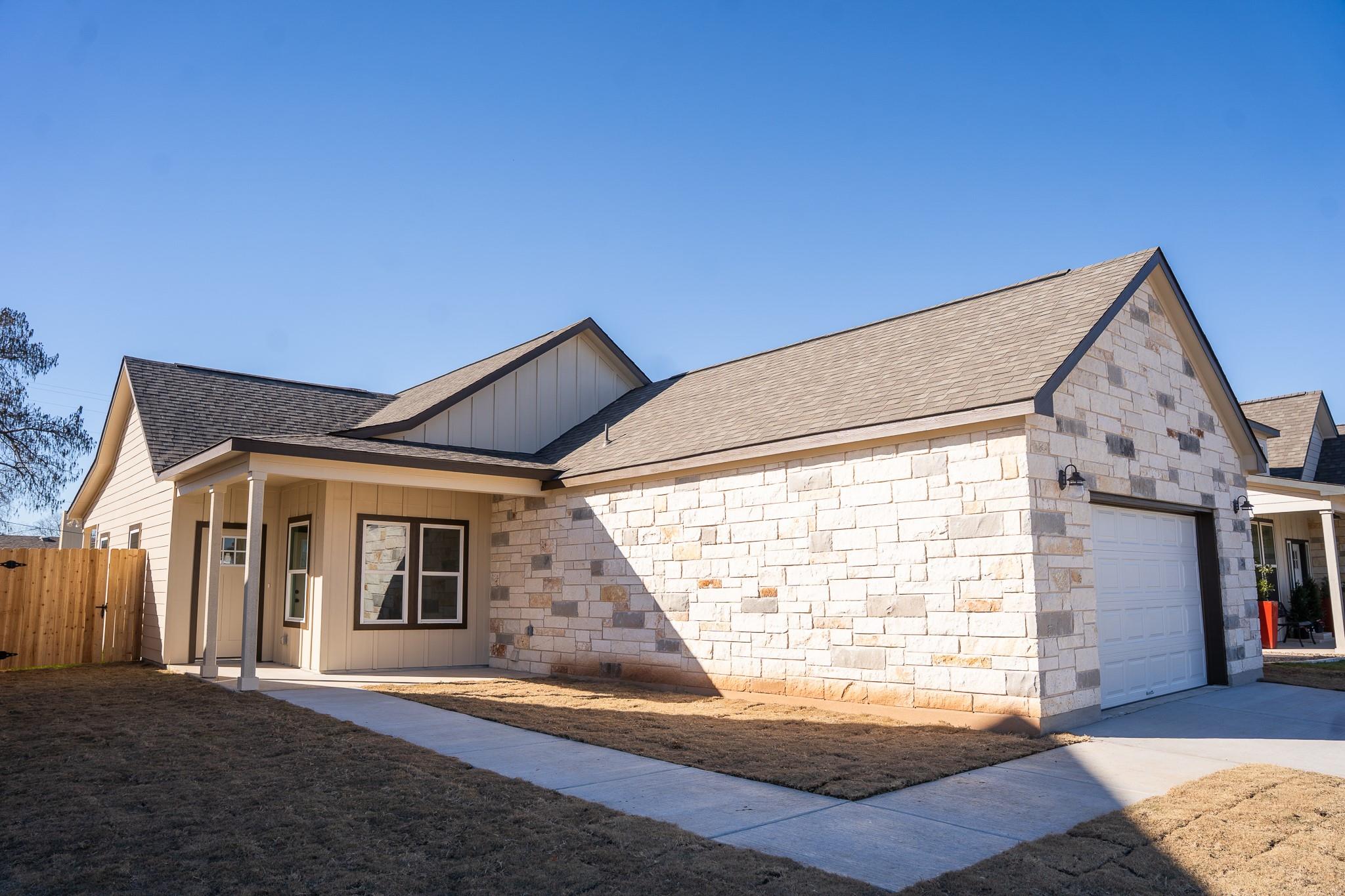 315  String Prairie Way in Smithville