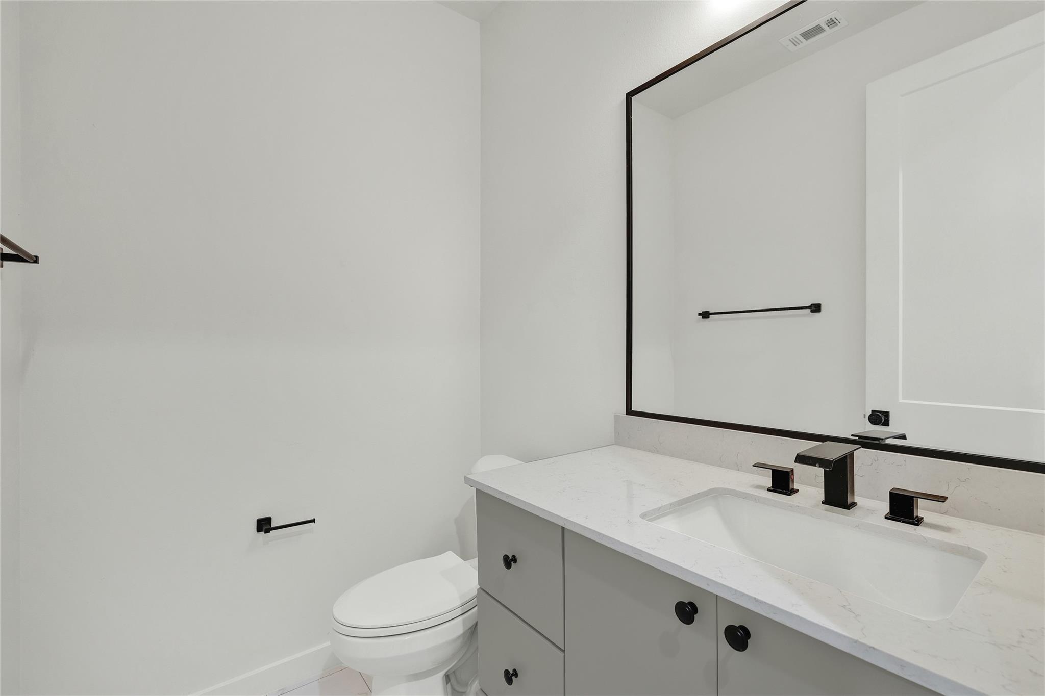 Home photo 22