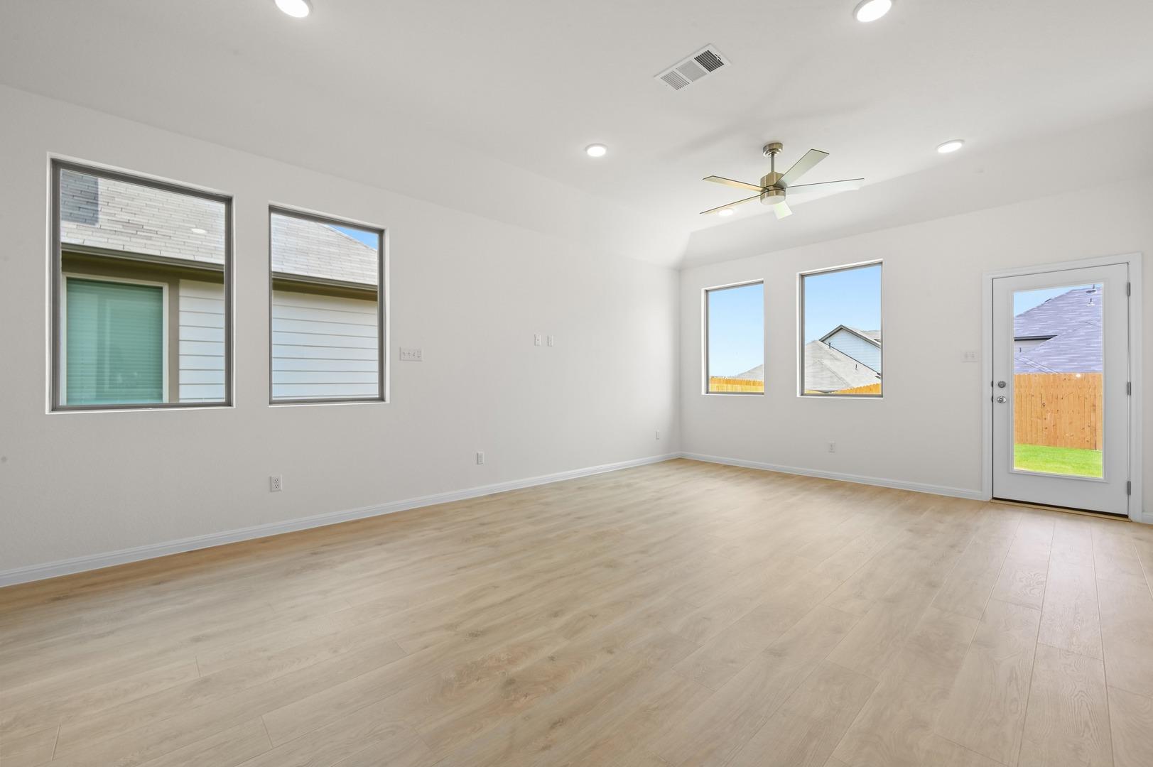 Home photo 17