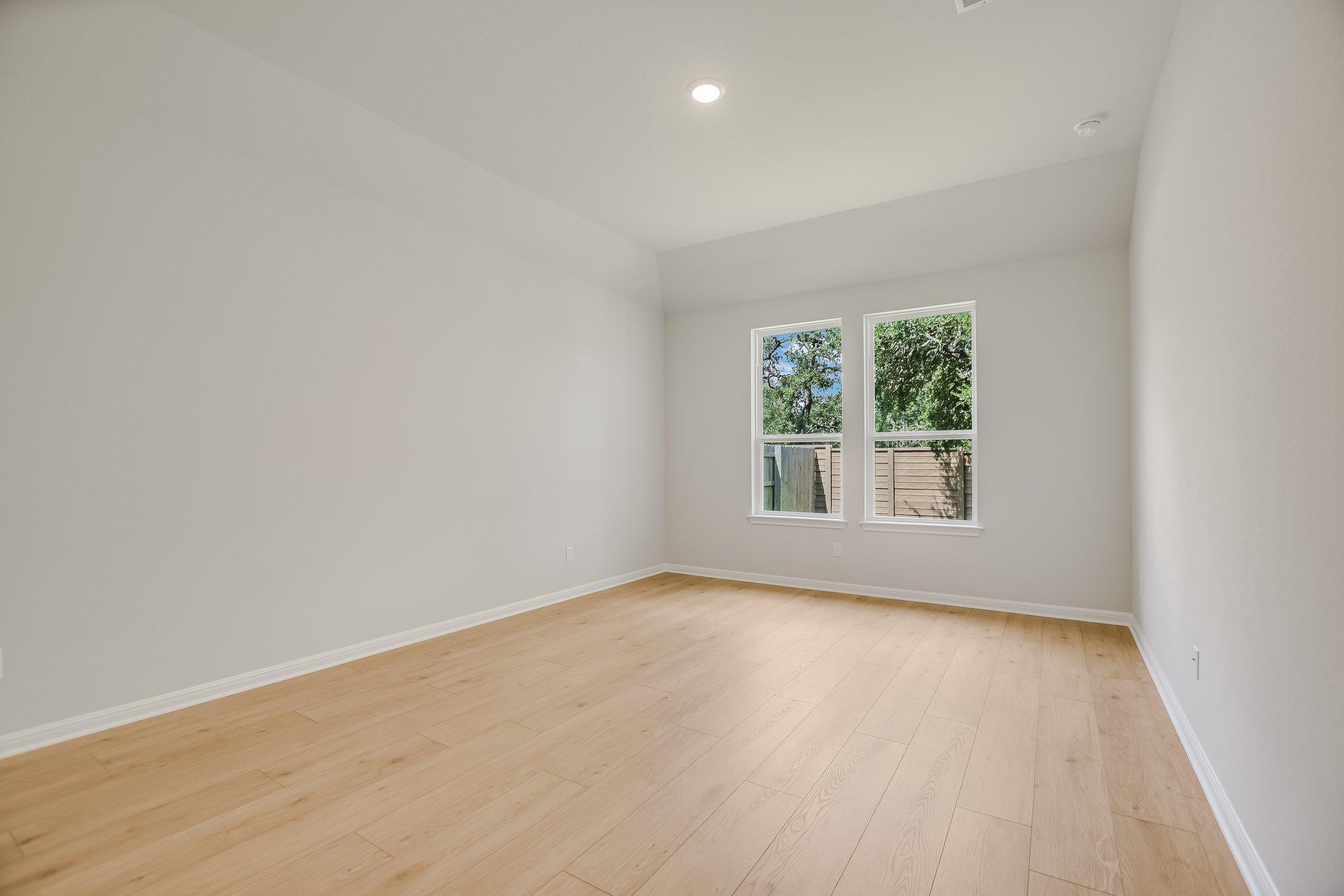 Home photo 17