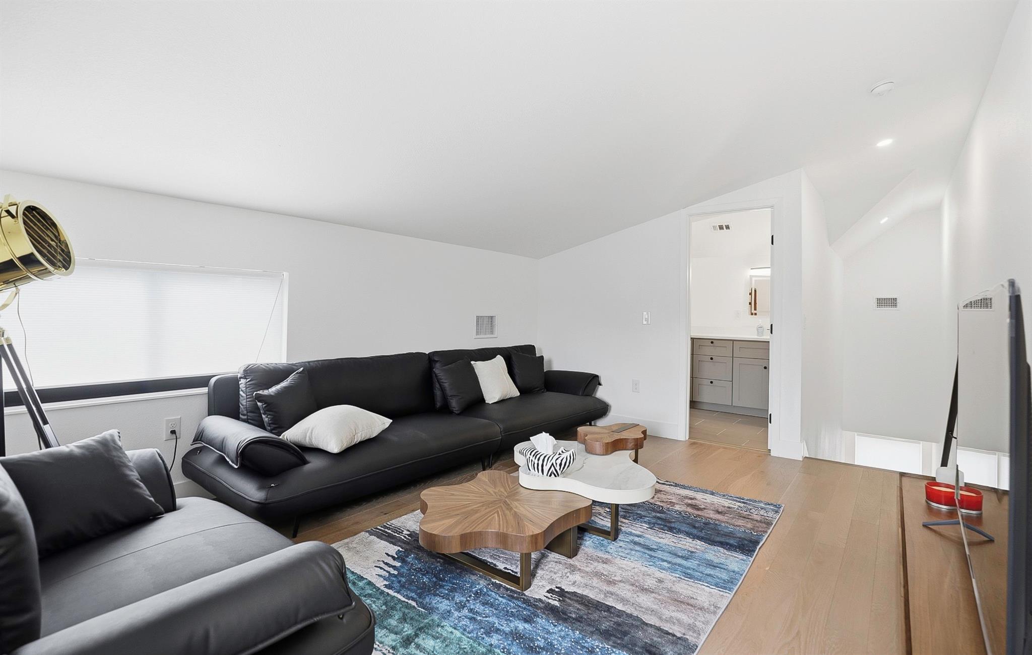 Home photo 19