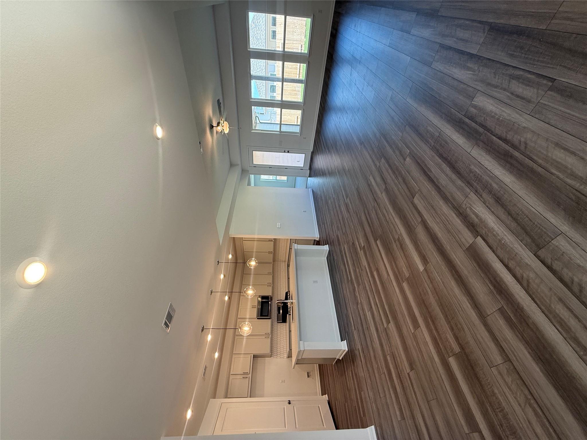 Home photo 17