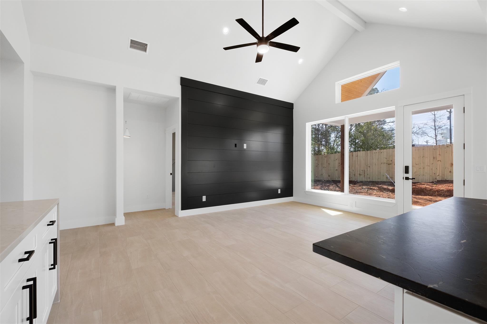 Home photo 19