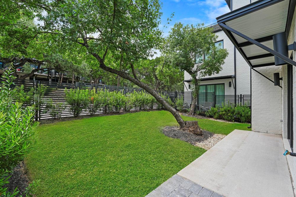 1719  Spyglass Dr  #17 in Austin