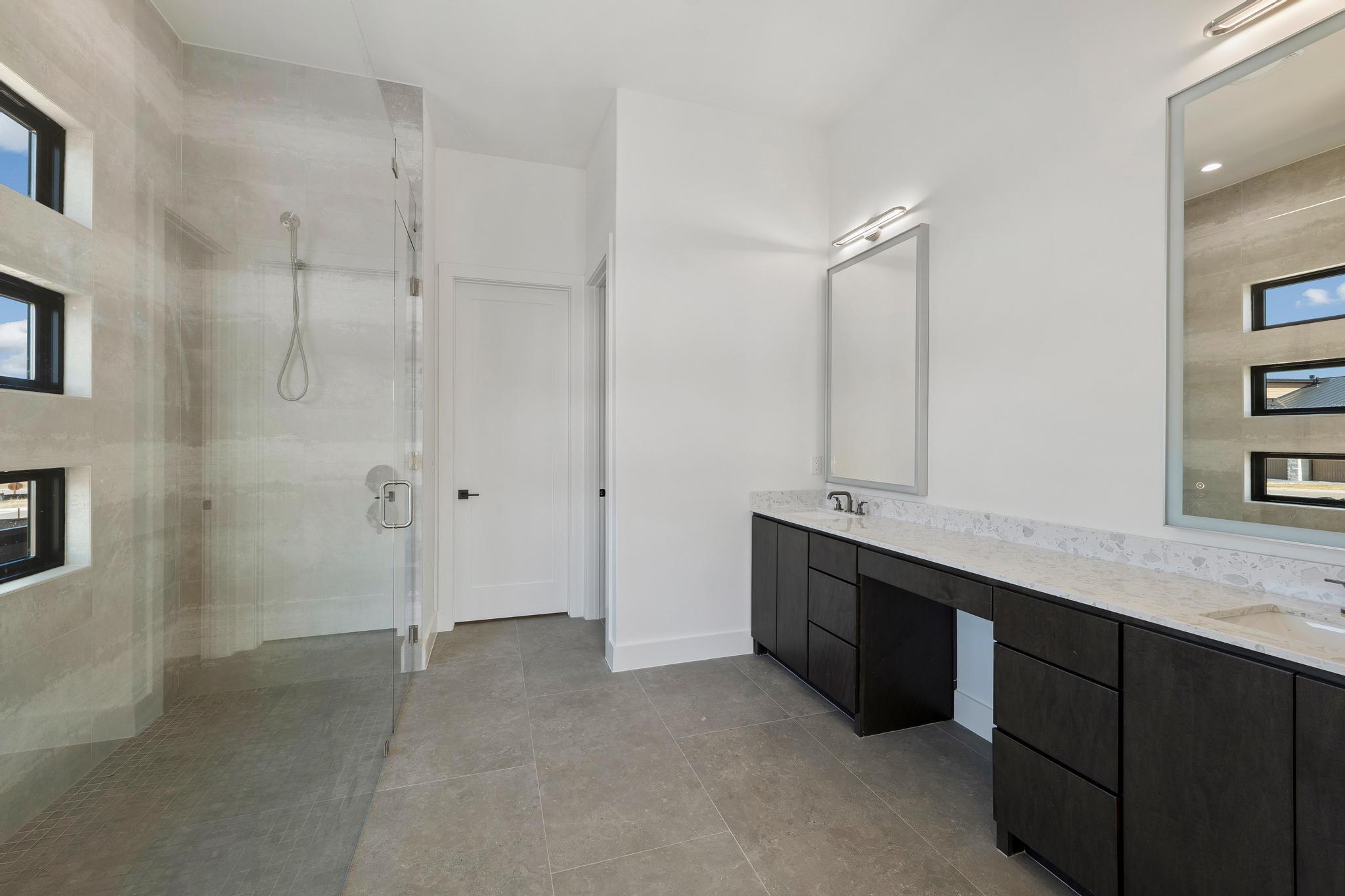 Home photo 16