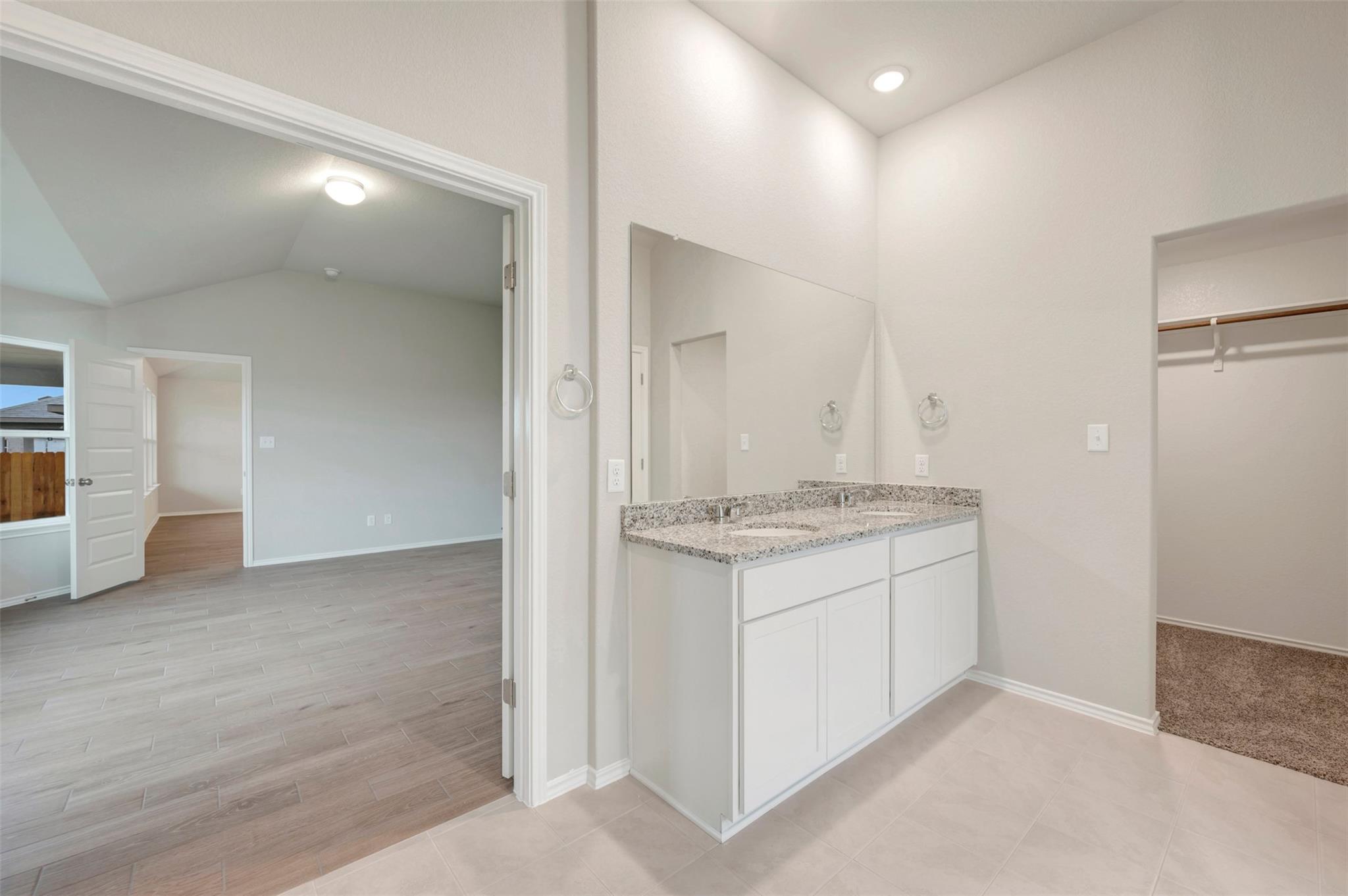 Home photo 17