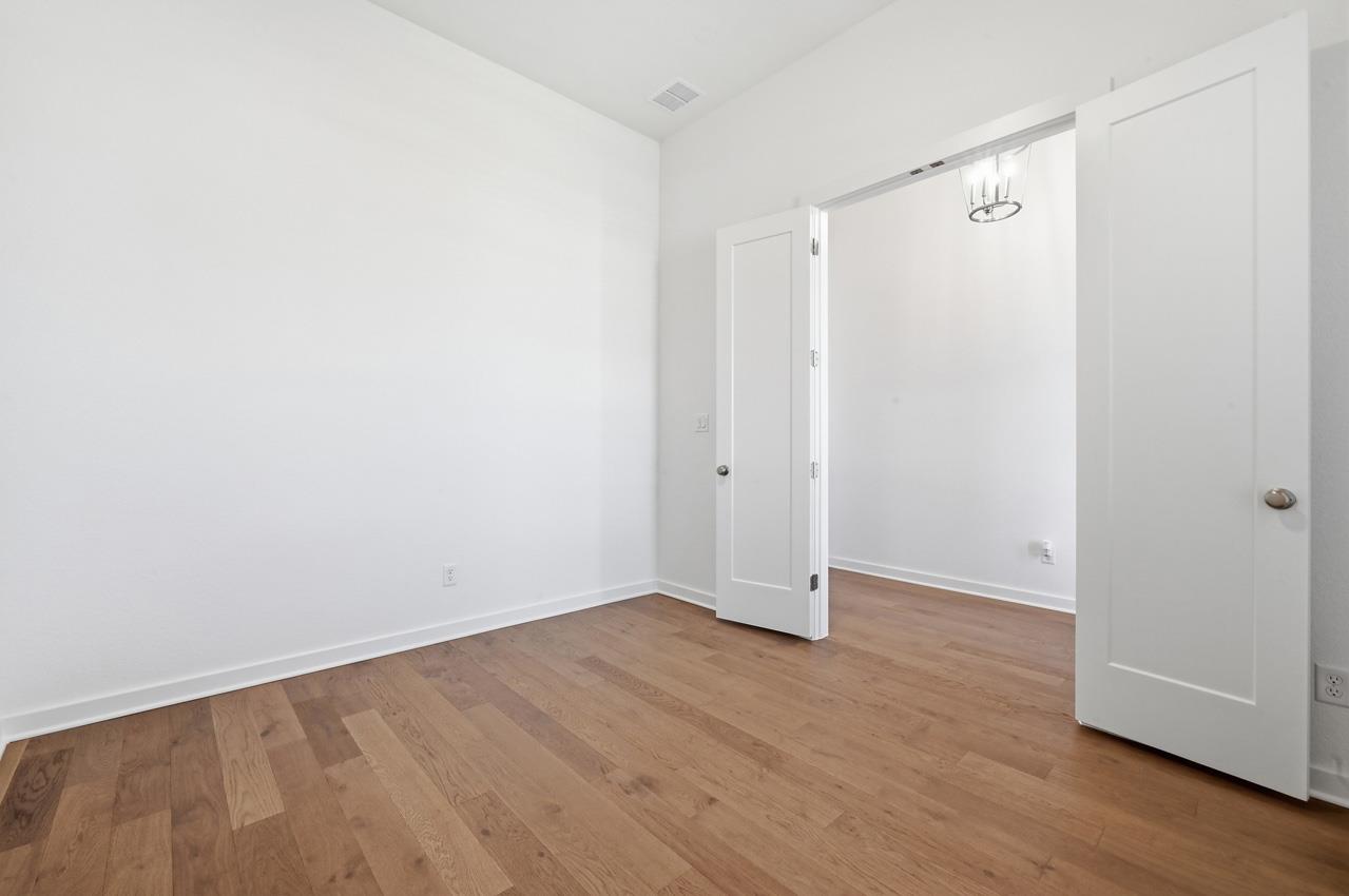 Home photo 17
