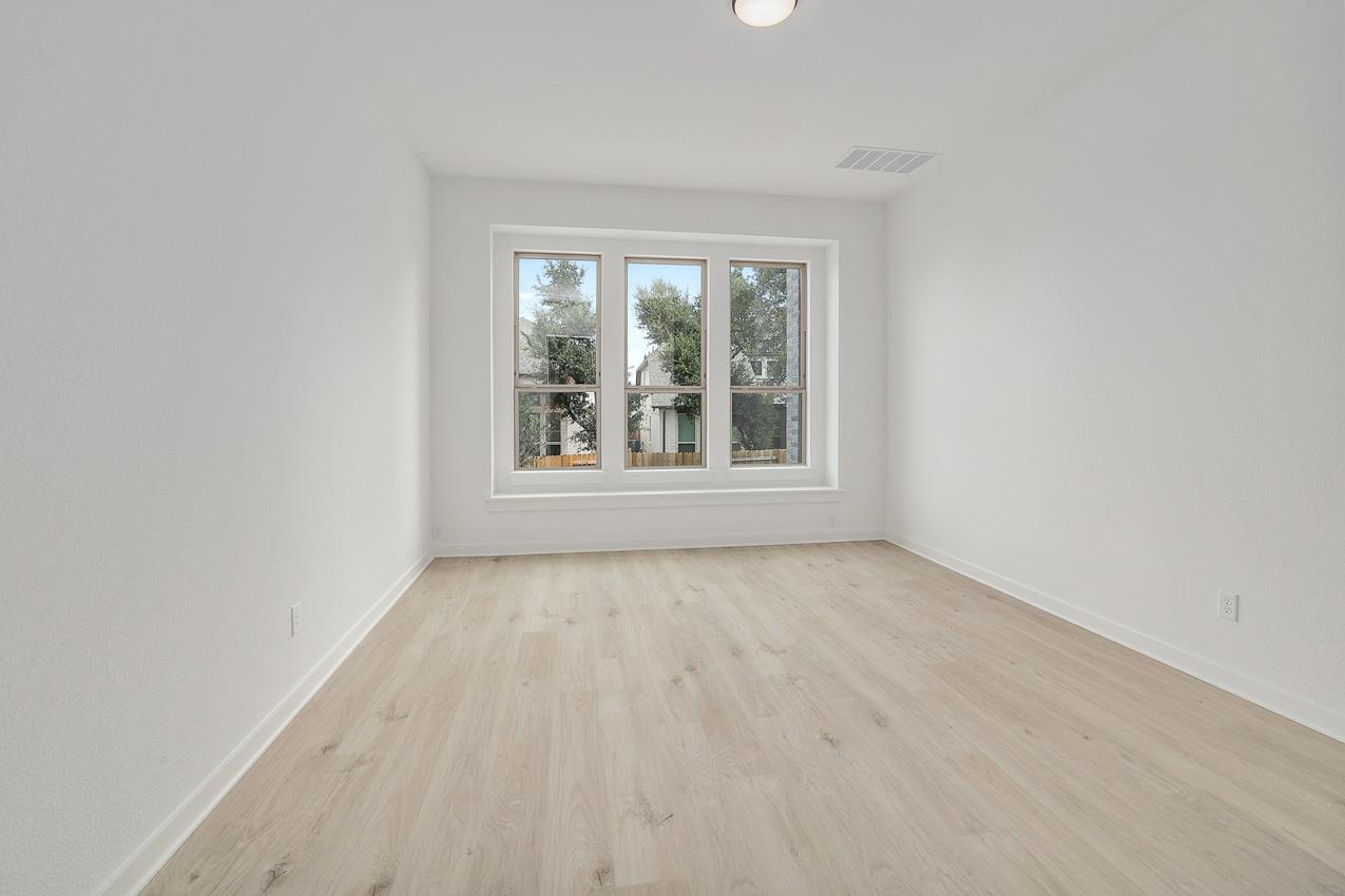 Home photo 4