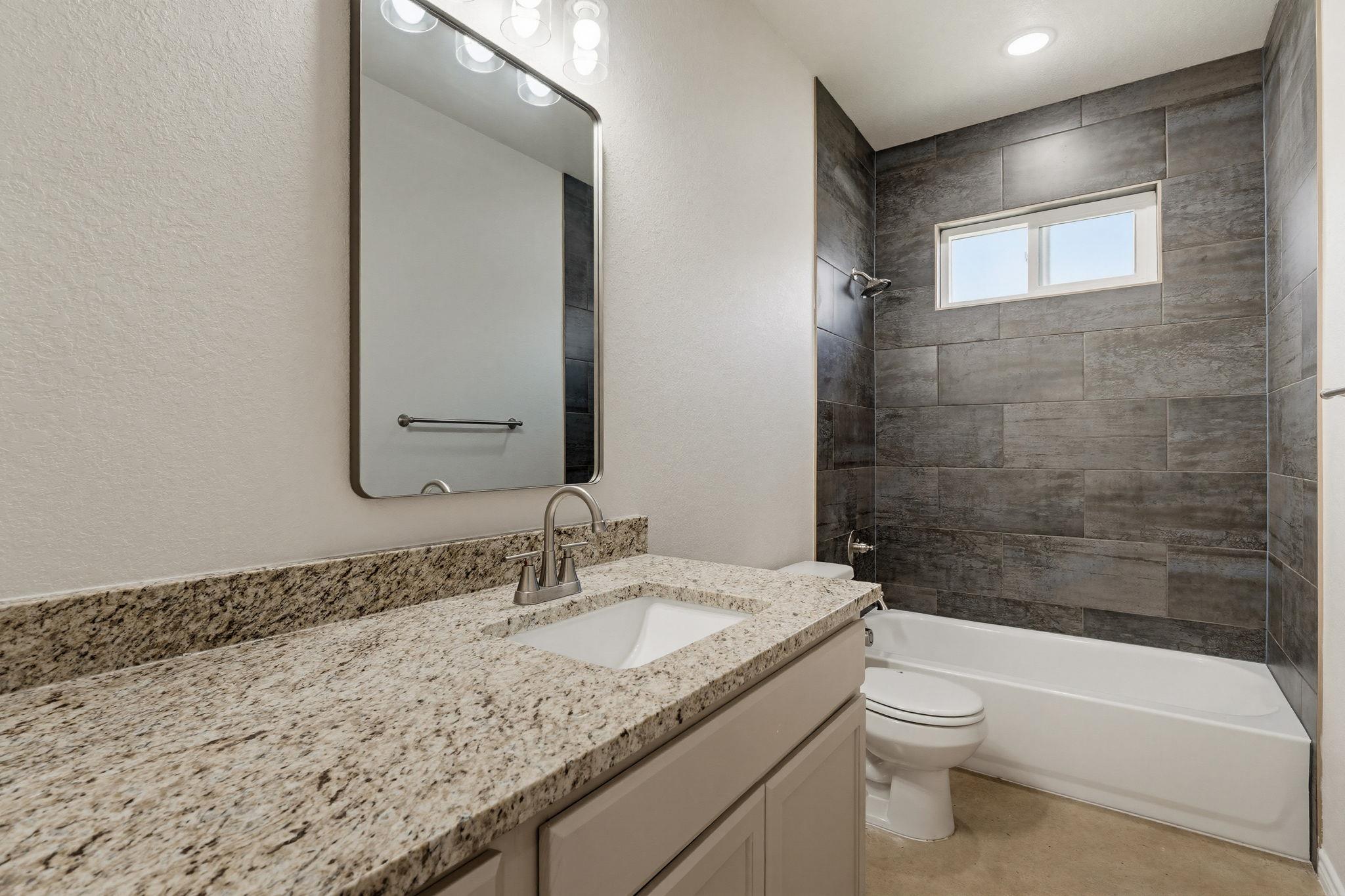 Home photo 17