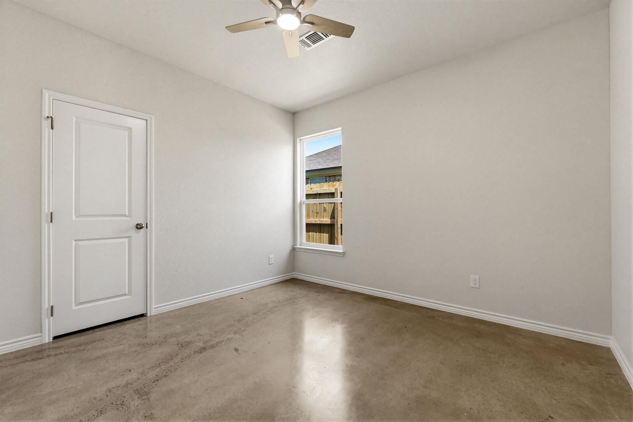 Home photo 18
