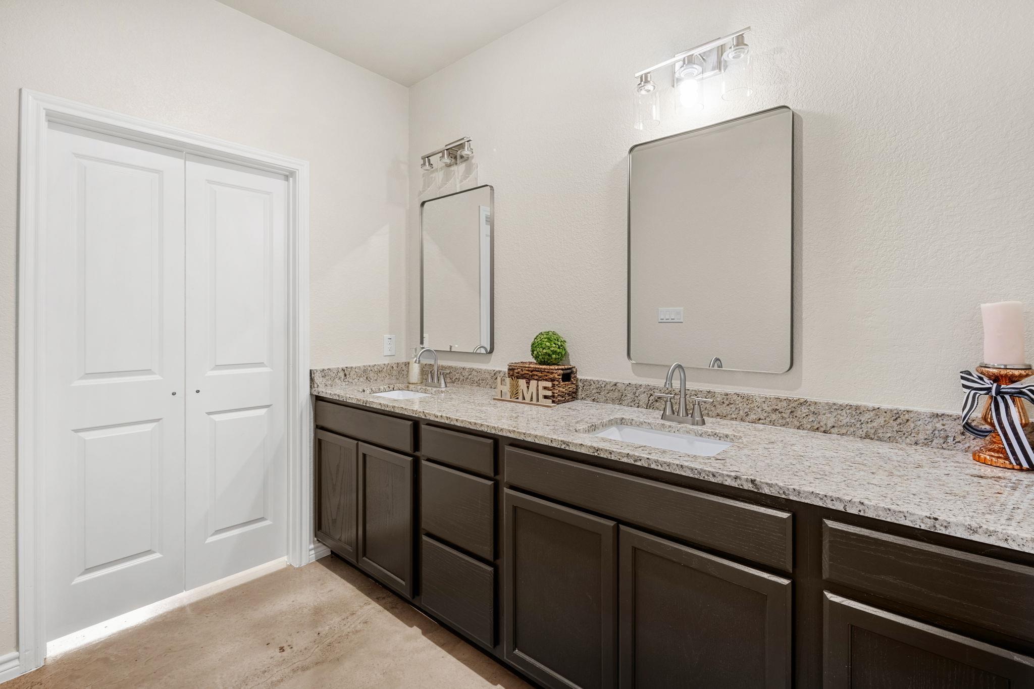 Home photo 19