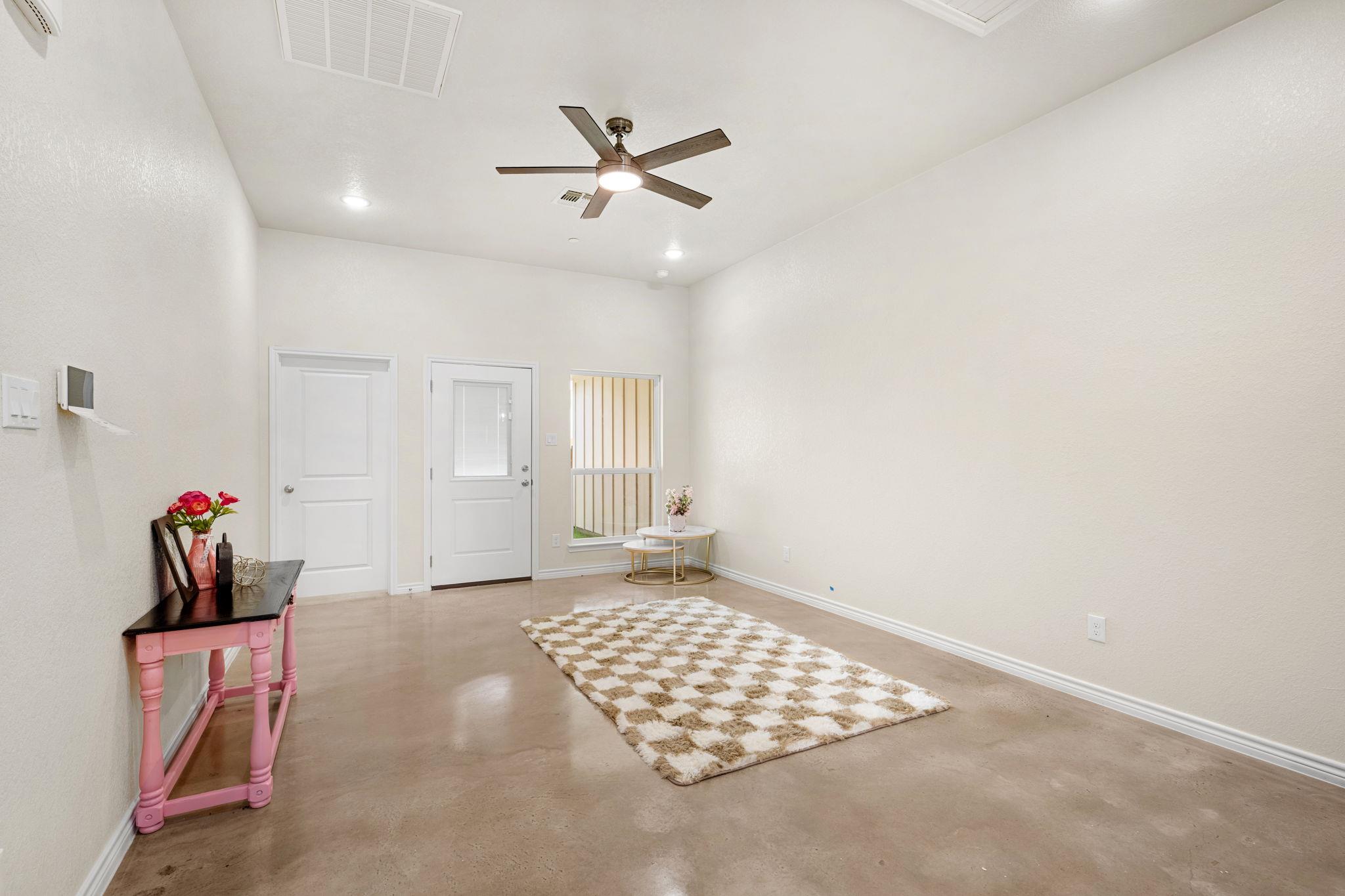 Home photo 4