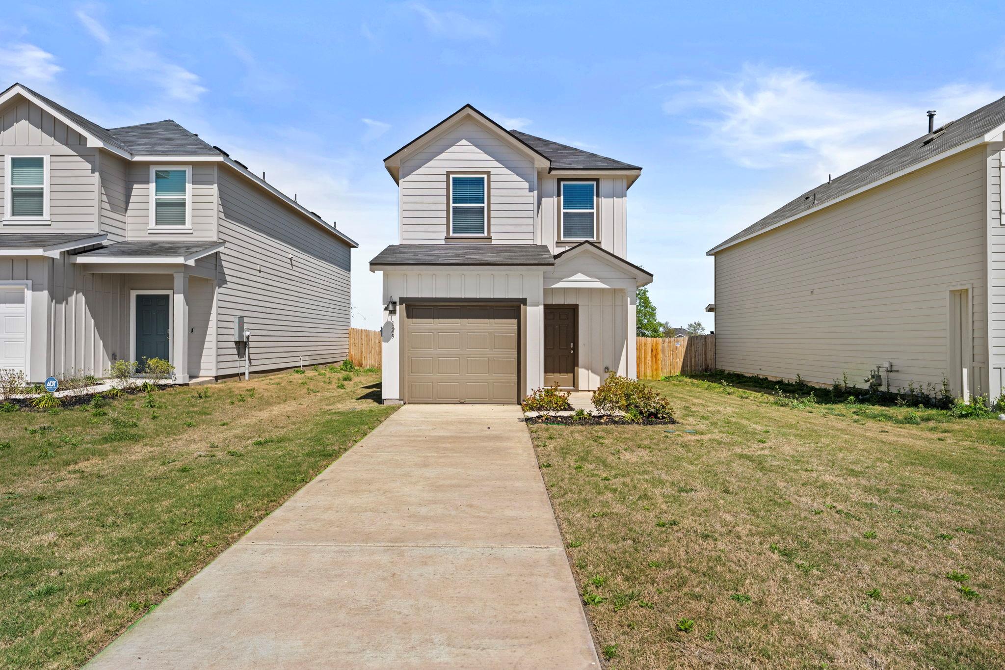 129  Varner Way in Maxwell
