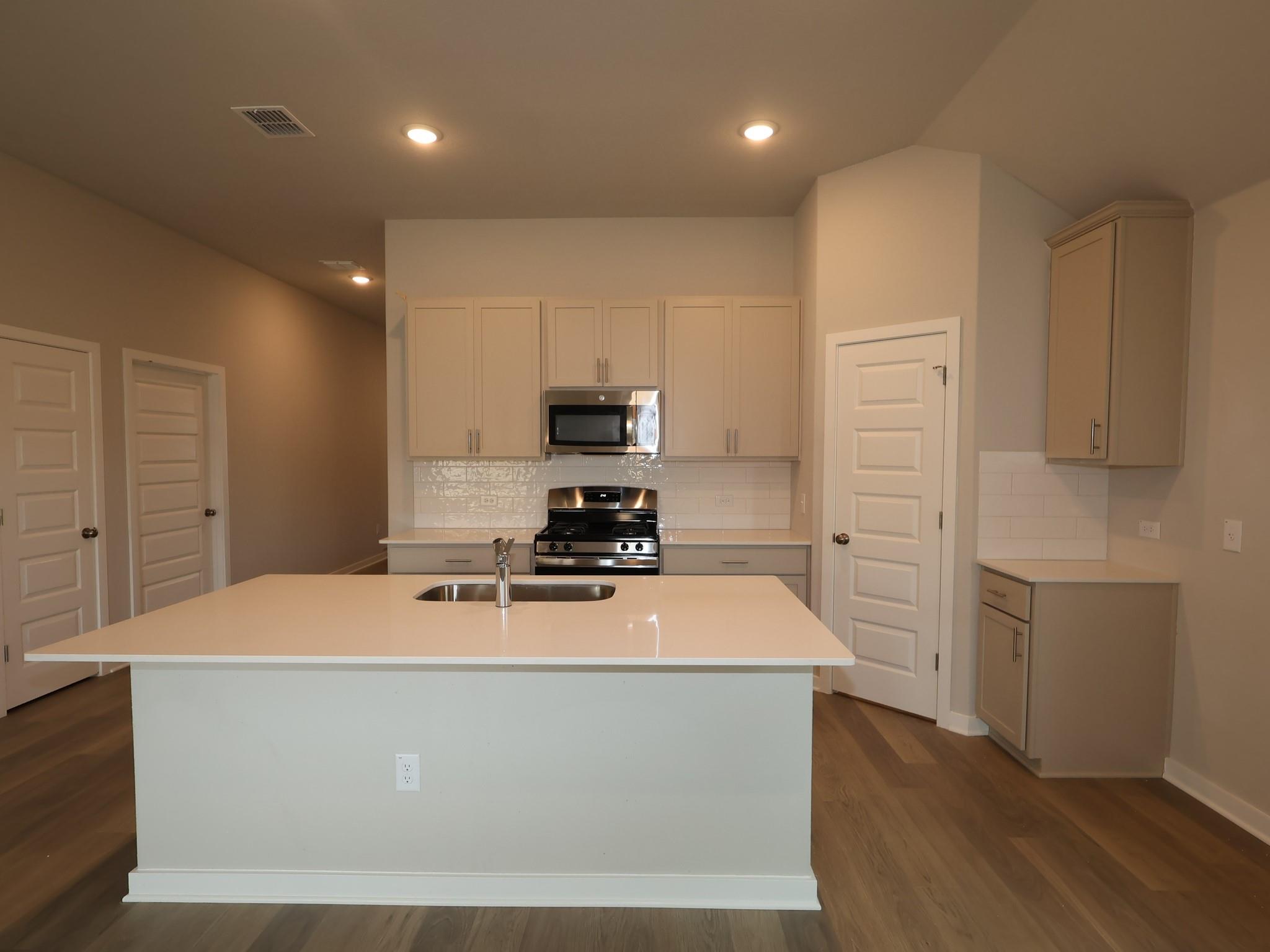 Home photo 4