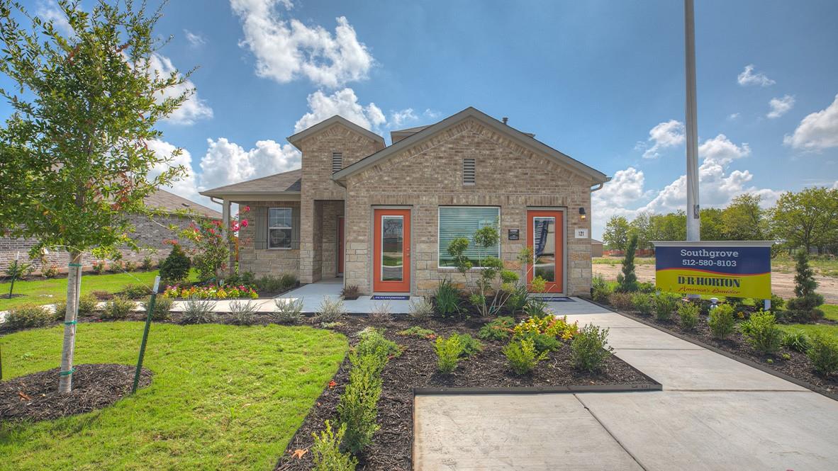 121  Little Walnut Cv in Kyle