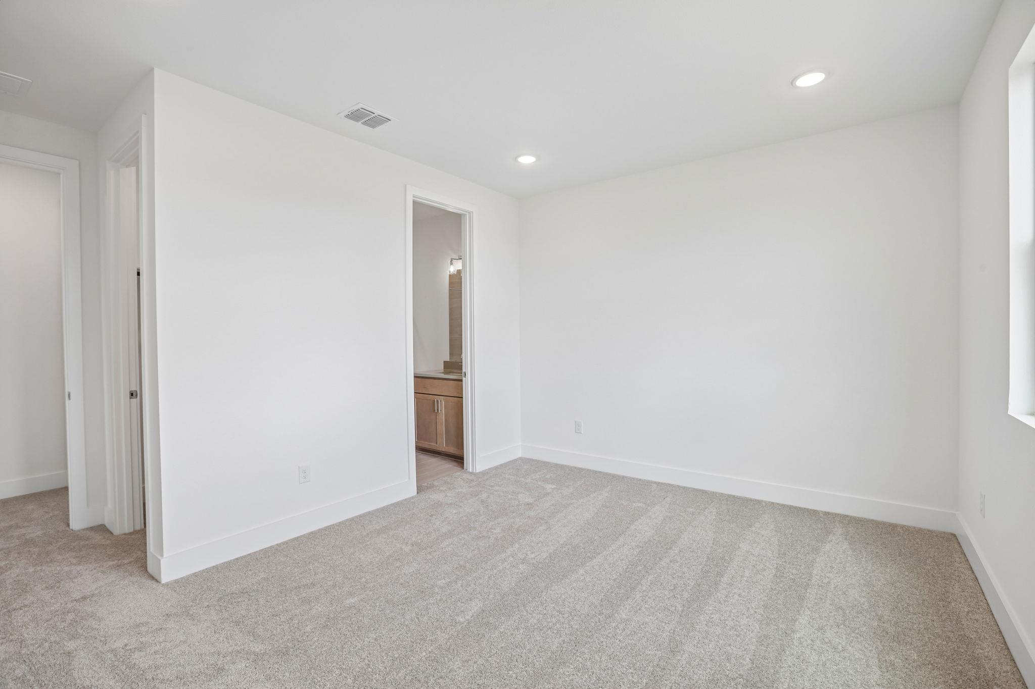 Home photo 24