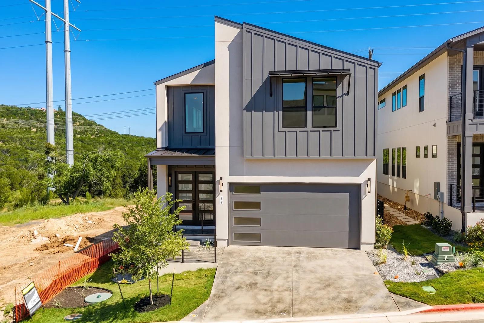 405  Austin Heights Rd in Lakeway