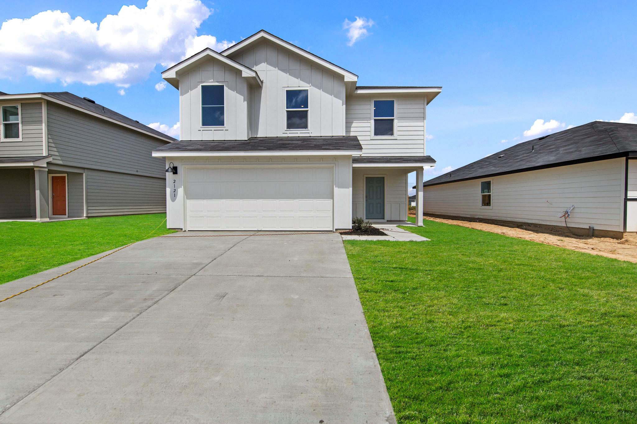 2121  Windflower Ln in Luling