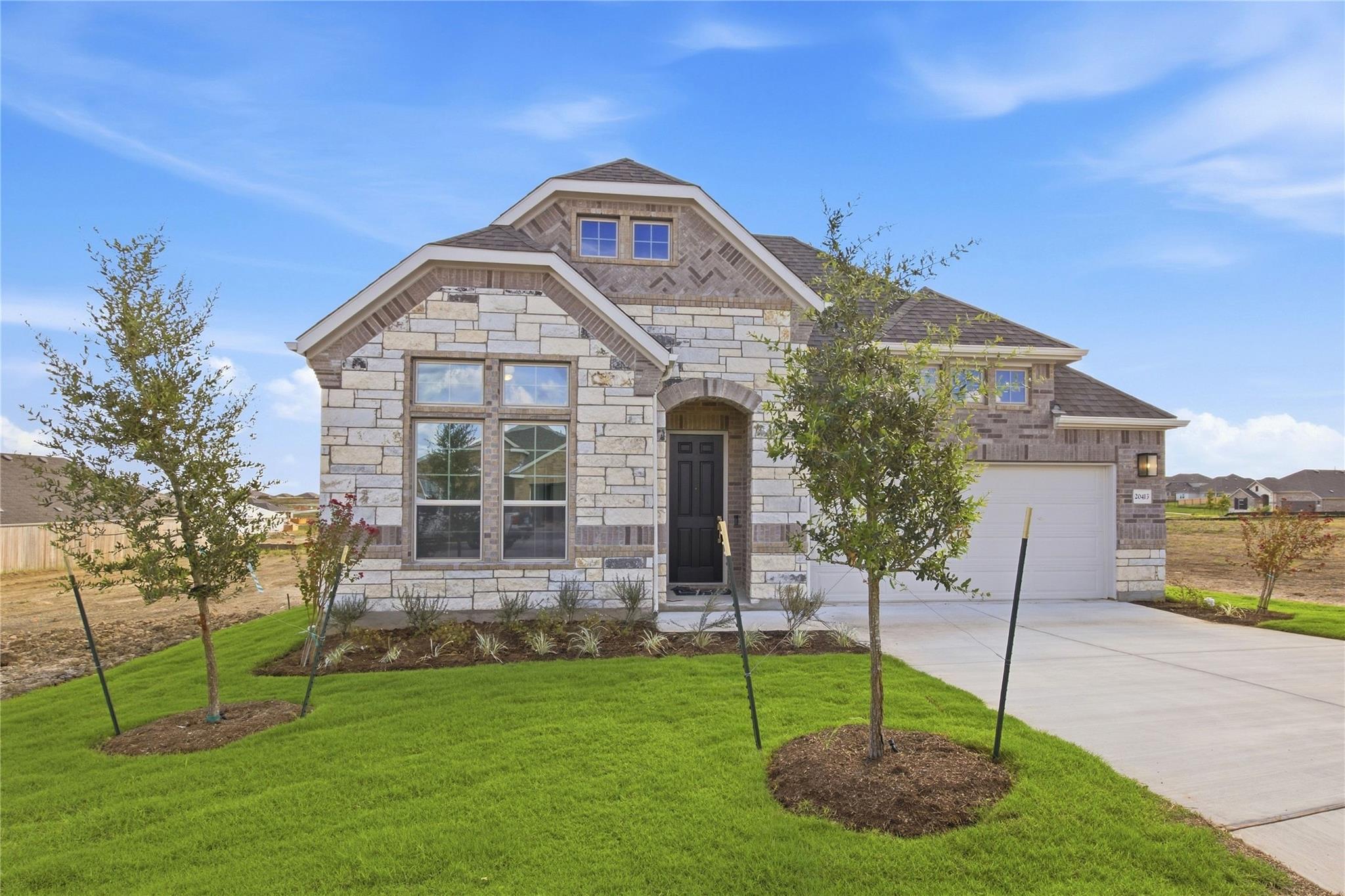 20413 Gillbrand Rd, Manor, TX — Carillon by DRB Homes — thumbnail 22