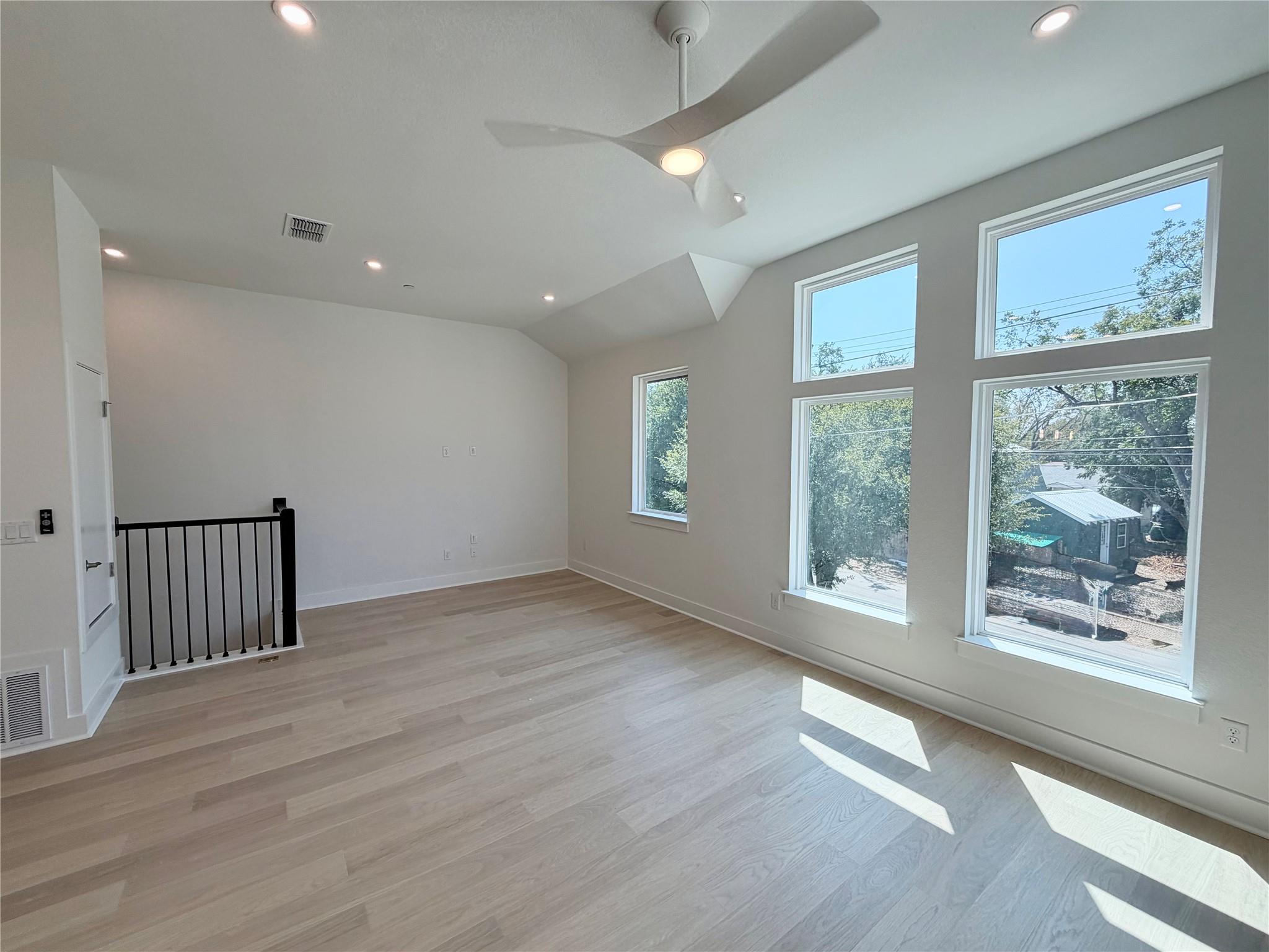 Home photo 18