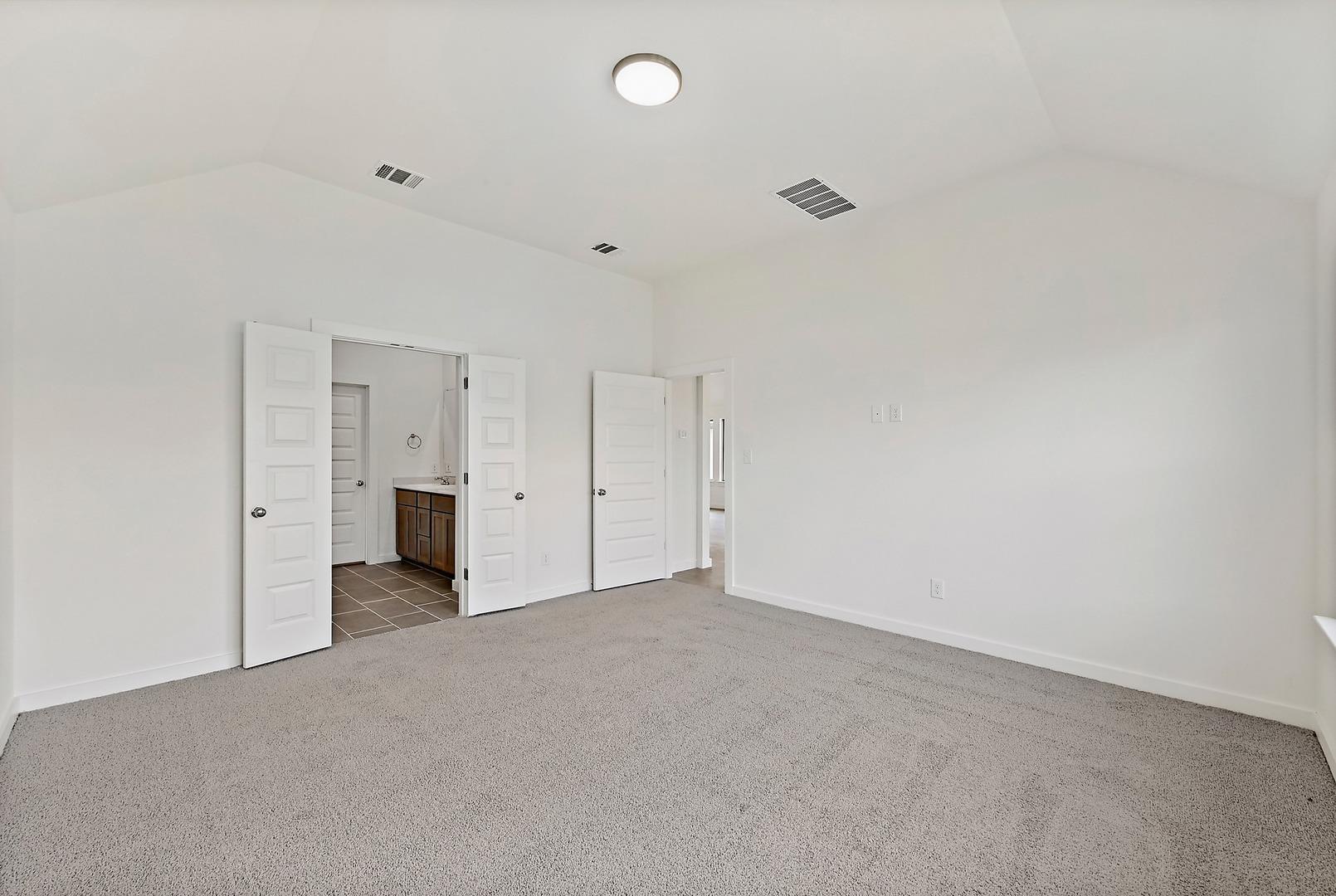 Home photo 17