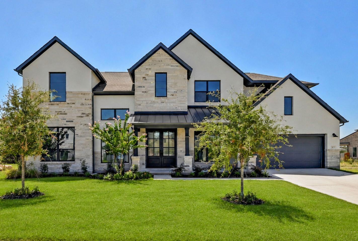 7425  Desert Needle Dr in Lago Vista