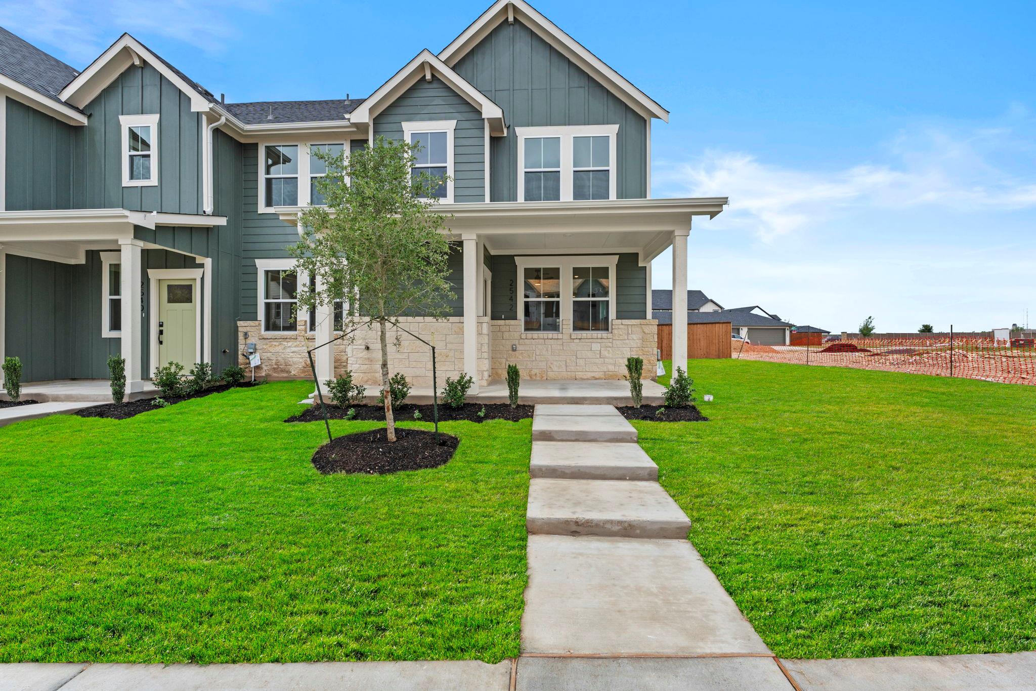 2542  Violet Theo Ln in Round Rock