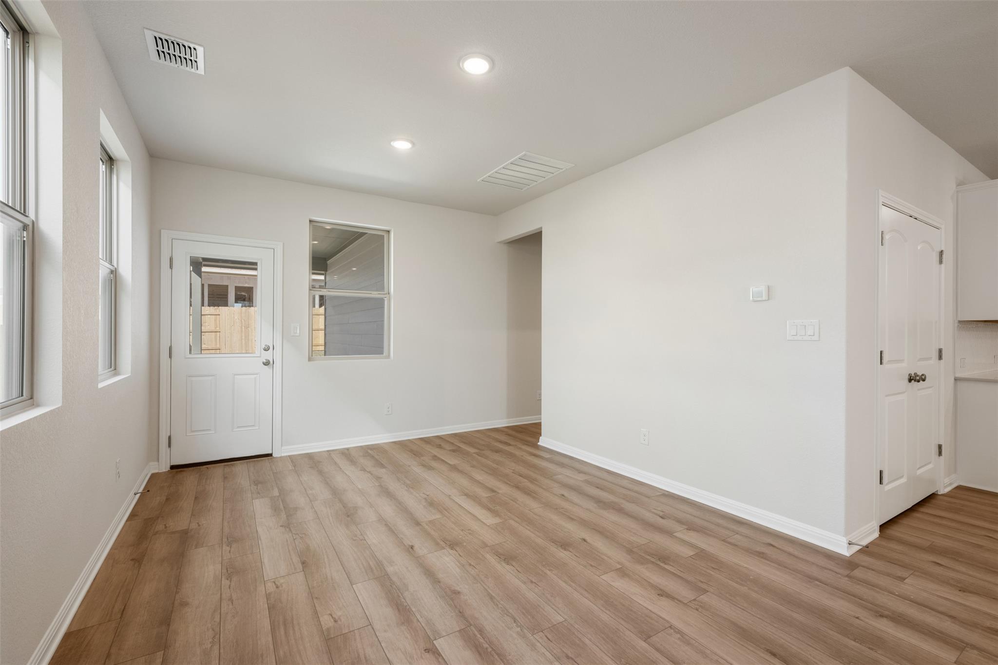 Home photo 19