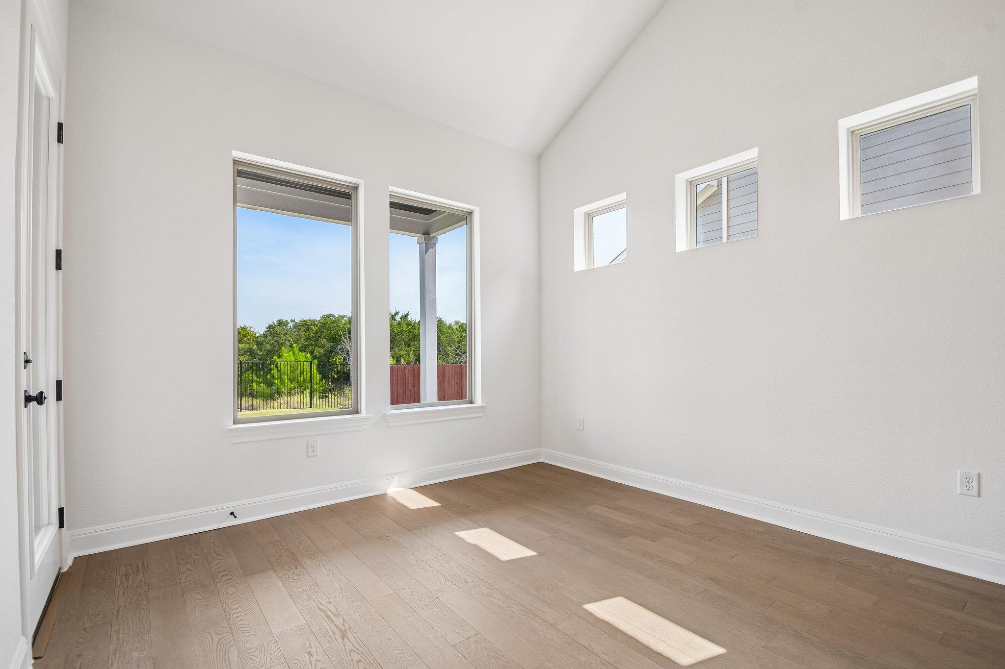 Home photo 19