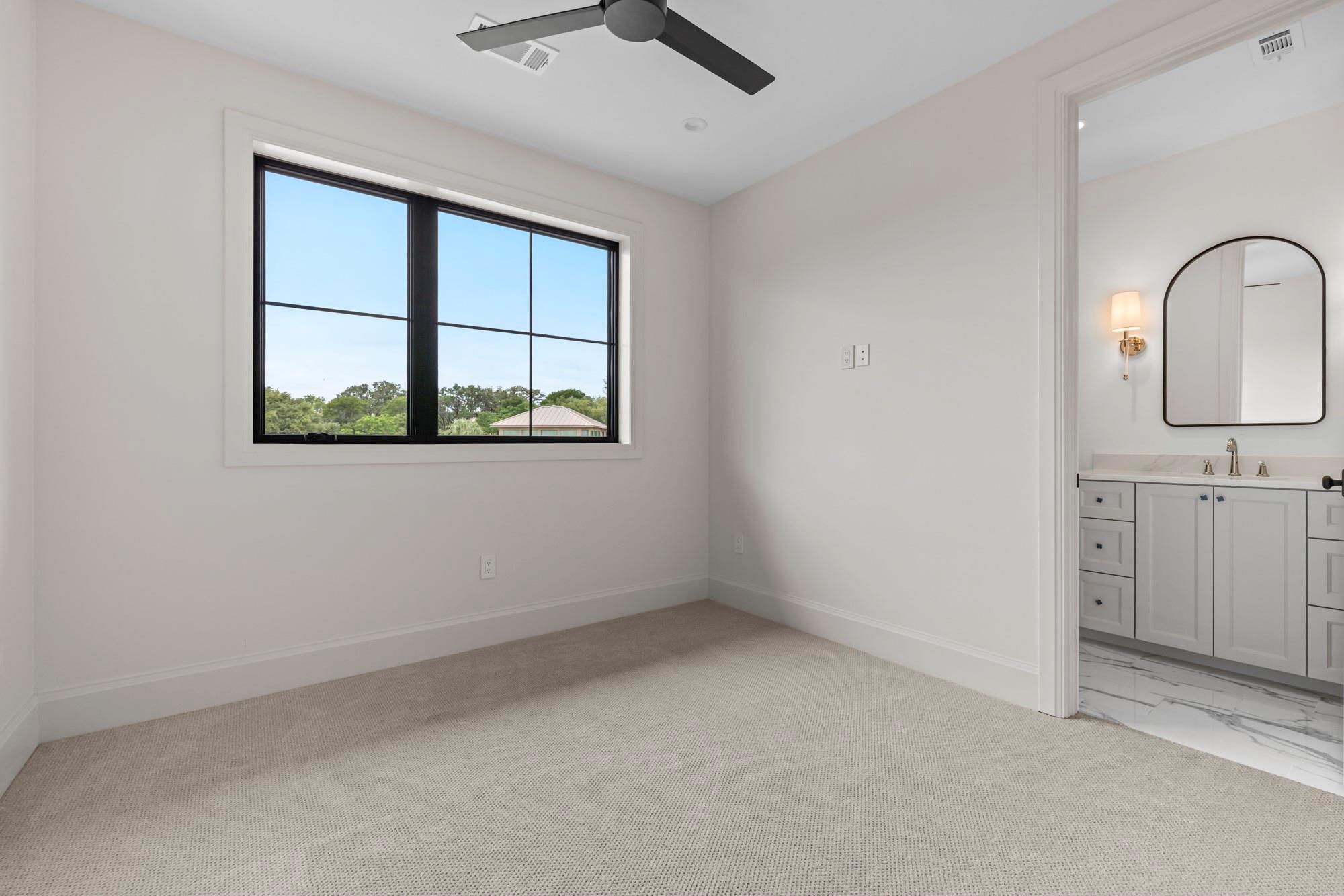 Home photo 17