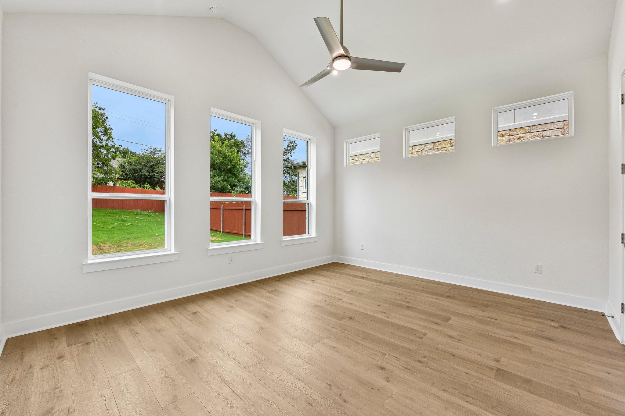 Home photo 17