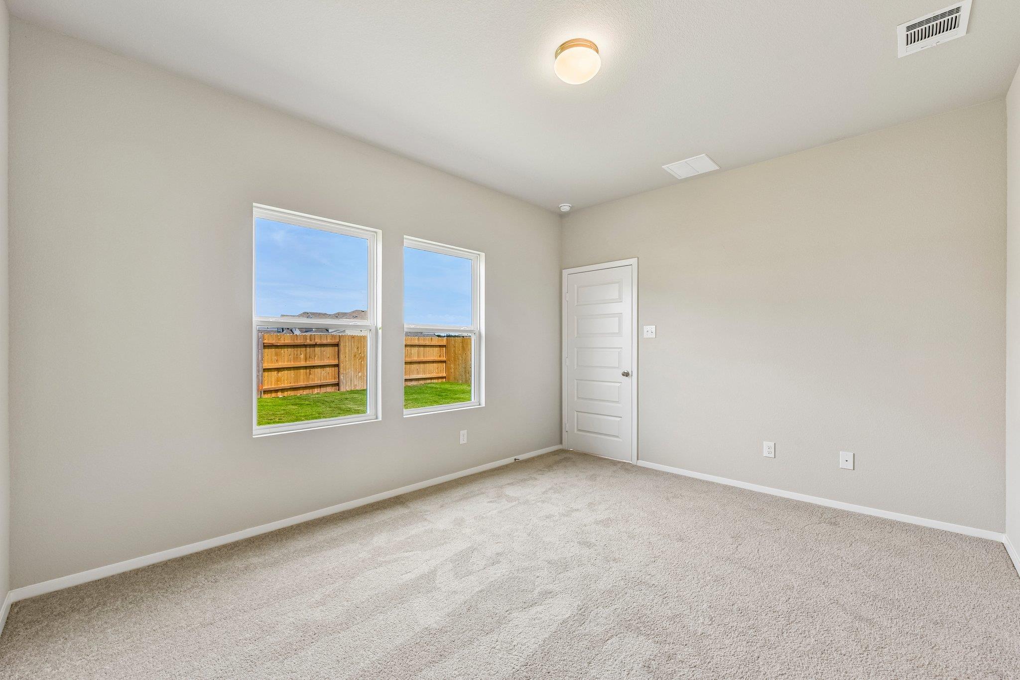 Home photo 17
