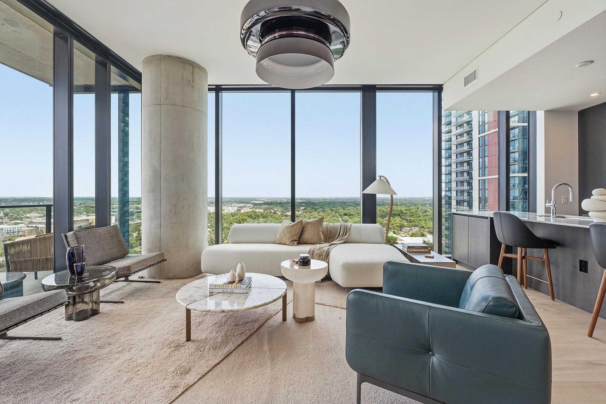 610  Davis St  #2112 in Austin